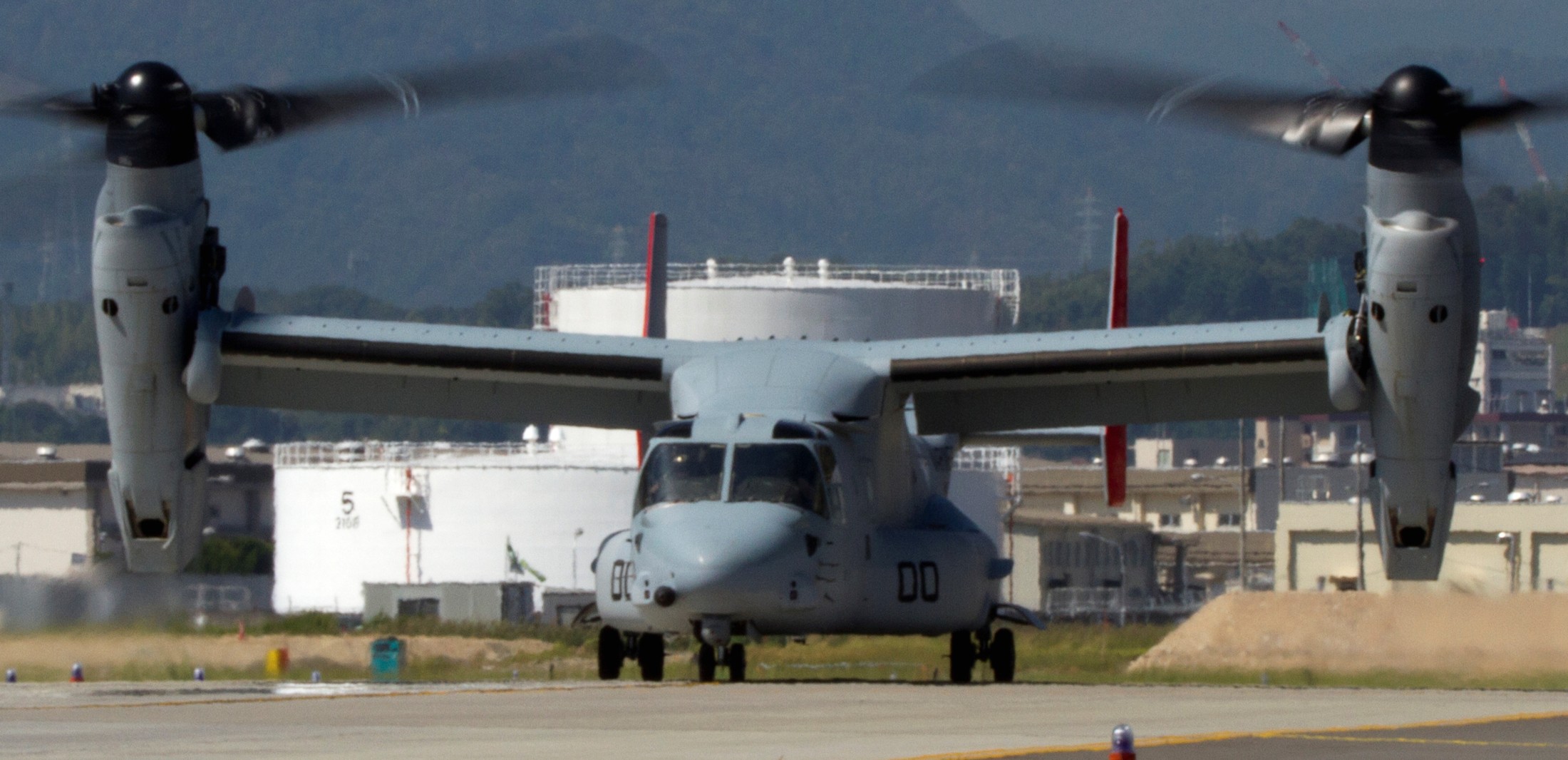 vmm-265 dragons mv-22b osprey mcas iwakuni japan 2012 97