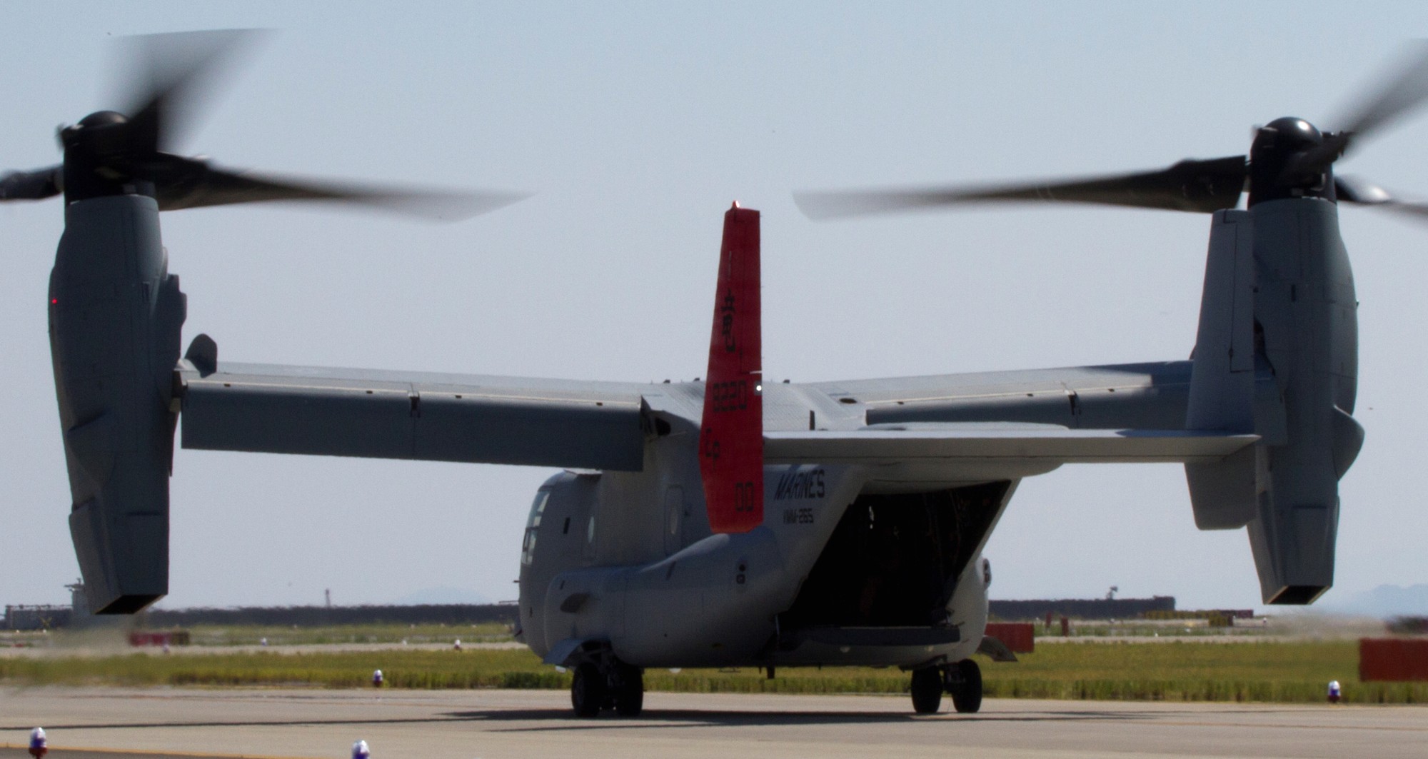 vmm-265 dragons mv-22b osprey mcas iwakuni japan 2012 98