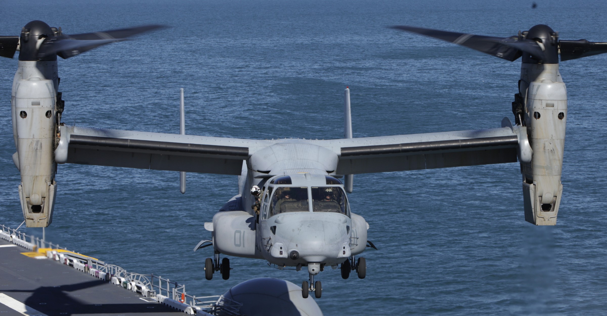 vmm-266 fighting griffins mv-22b osprey uss kearsarge lhd-3 2012 05