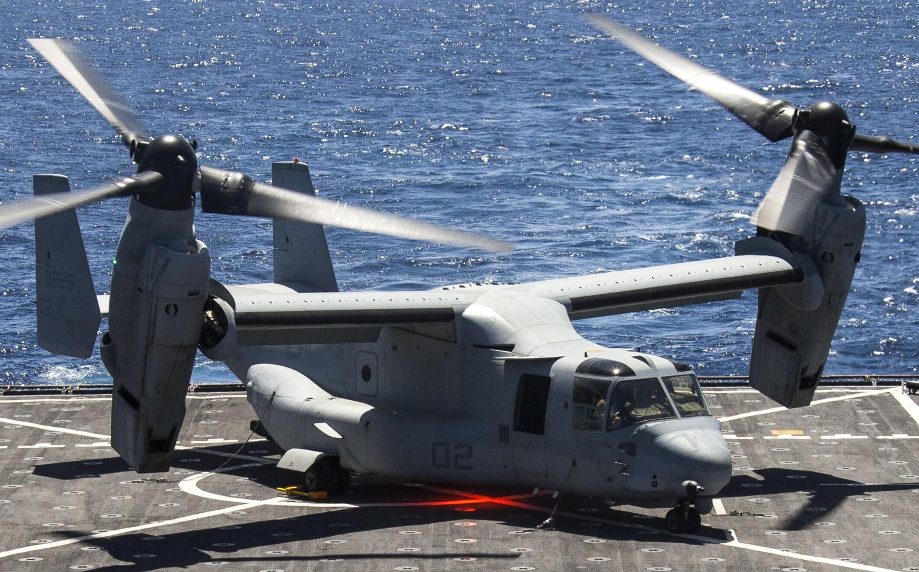 vmm-266 fighting griffins mv-22b osprey uss carter hall lsd-50 2013 23