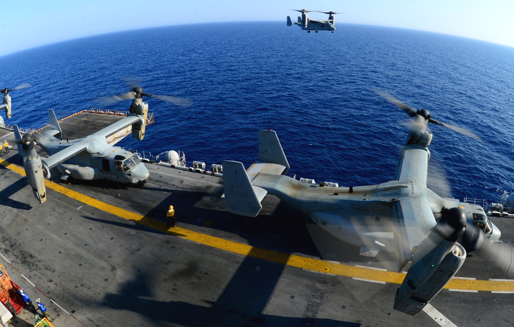 vmm-266 fighting griffins mv-22b osprey uss kearsarge lhd-3 2013 32