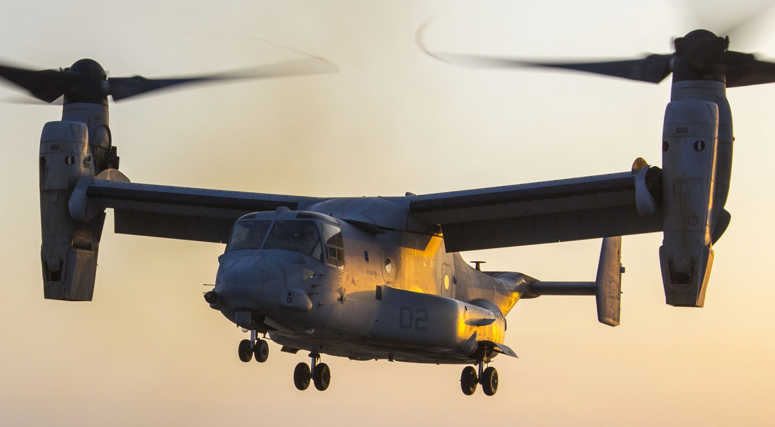 vmm-266 fighting griffins mv-22b osprey hms illustrious r-06 0 2013 37