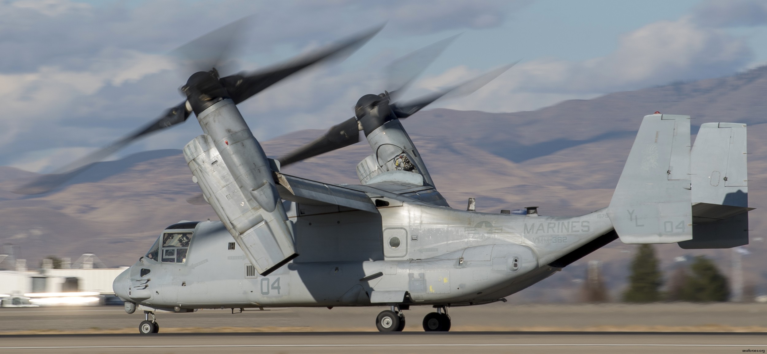 vmm-362 ugly angels marine medium tiltrotor squadron mv-22b osprey 29 gowen field boise idaho