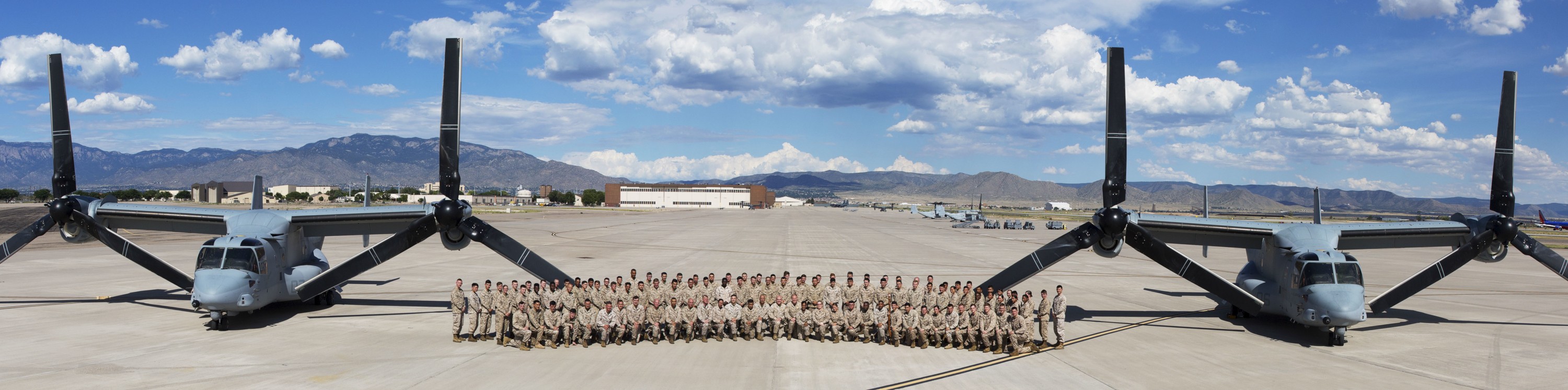 vmm-362 ugly angels marine medium tiltrotor squadron mv-22b osprey 33 kirtland afb new mexico