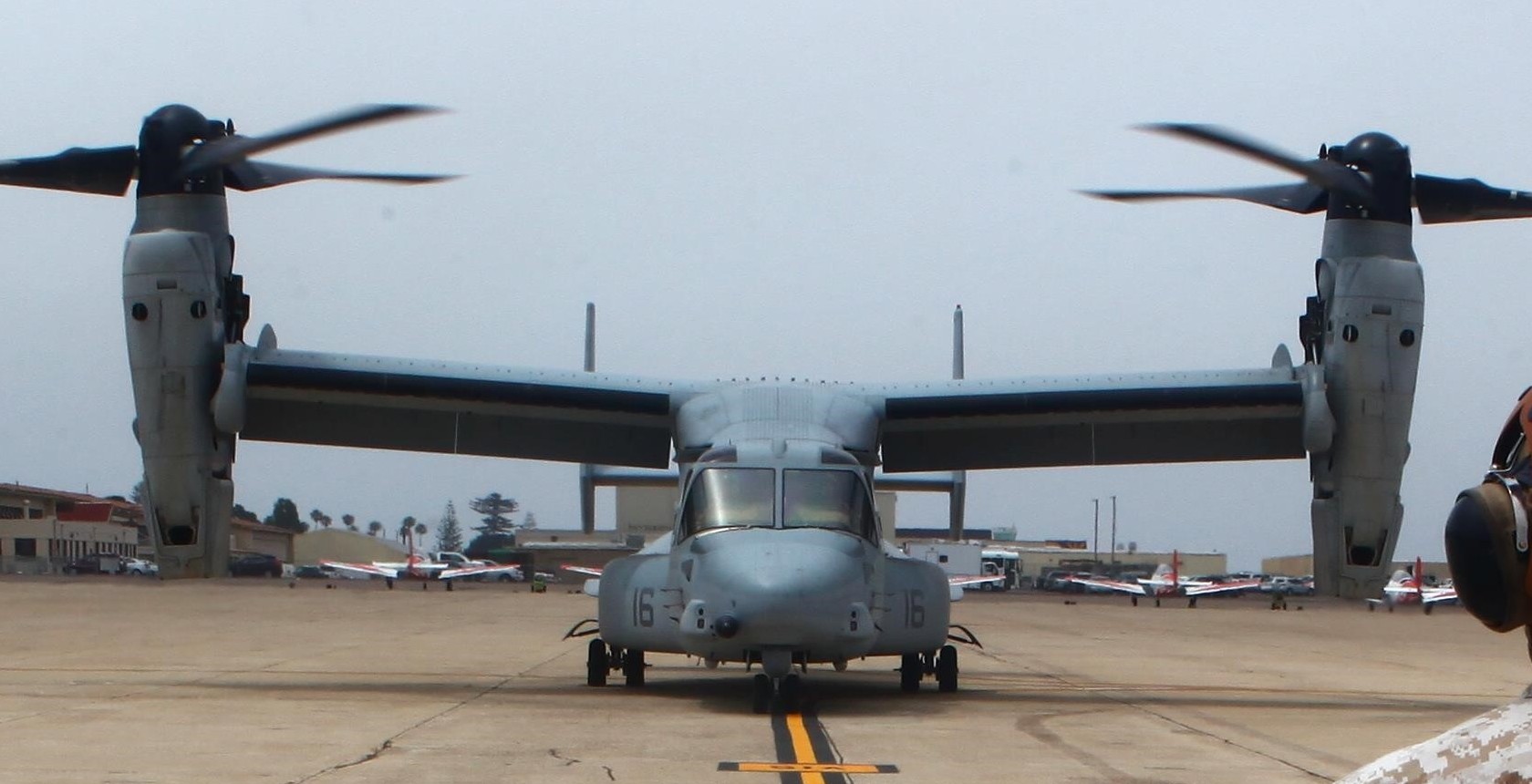 vmm-363 red lions mv-22b osprey 2013 03
