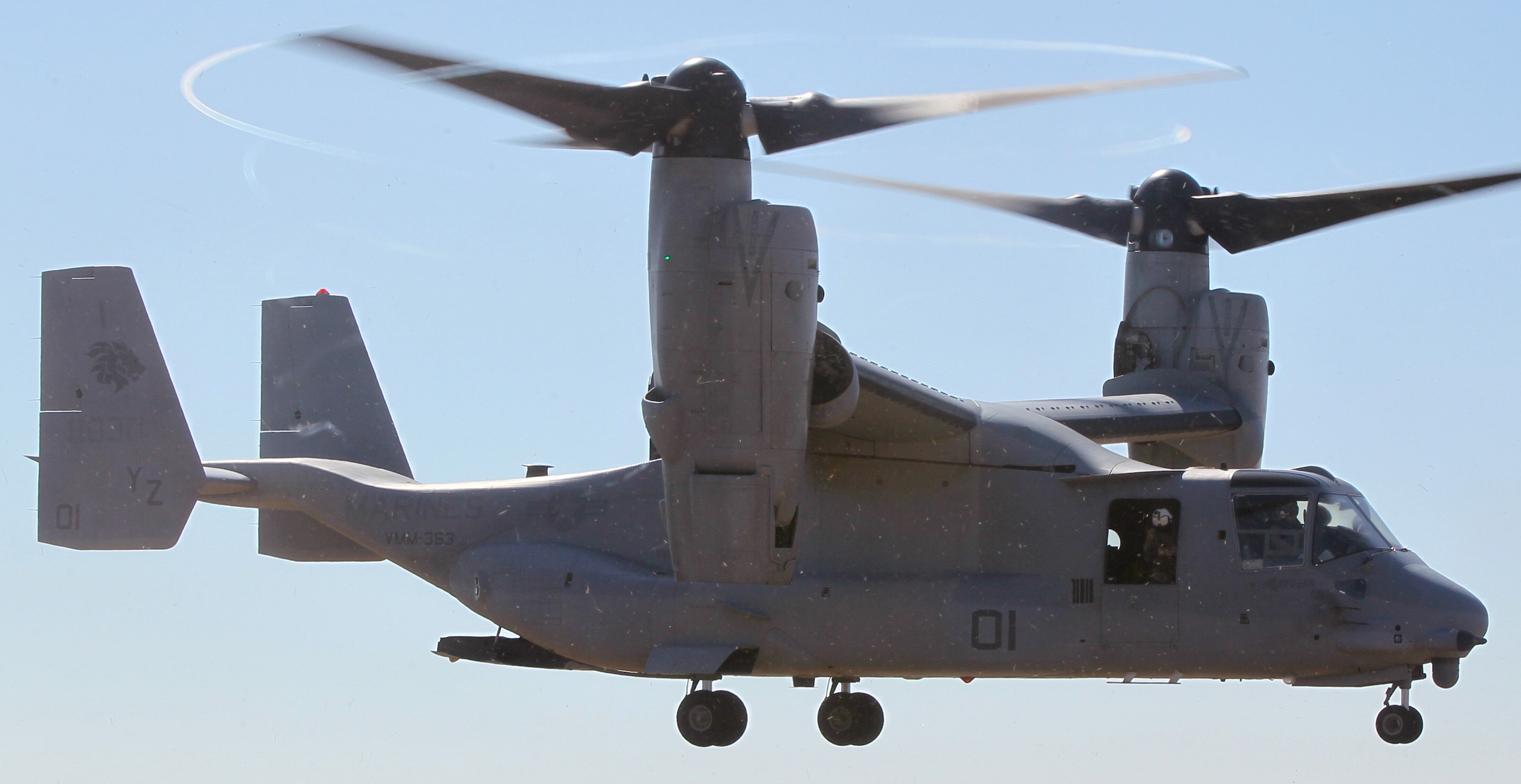 marine medium tiltrotor squadron vmm-363 red lions mv-22b osprey 2013 04