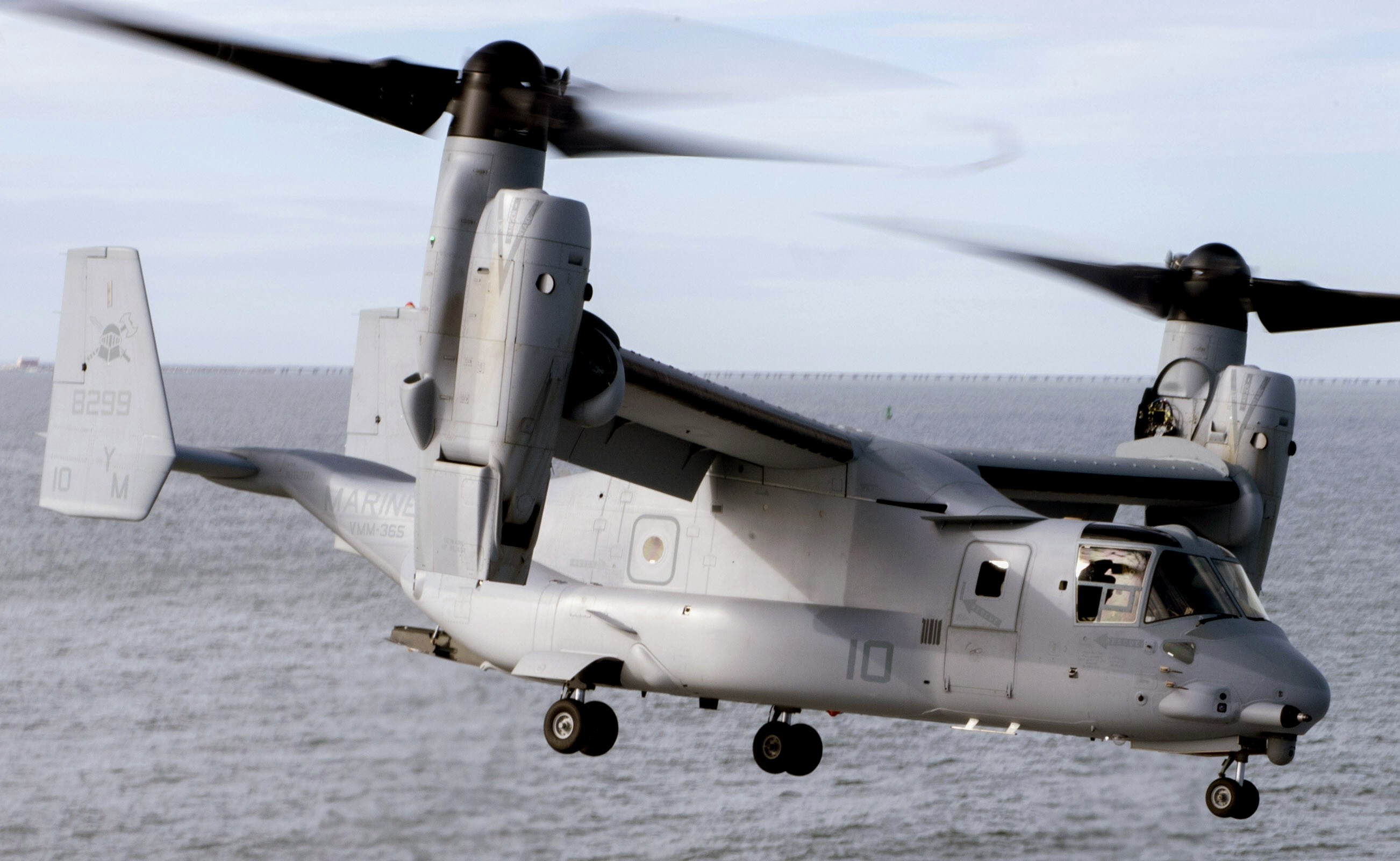 vmm-365 blue knights mv-22b osprey uss new york lpd-21 2013 02