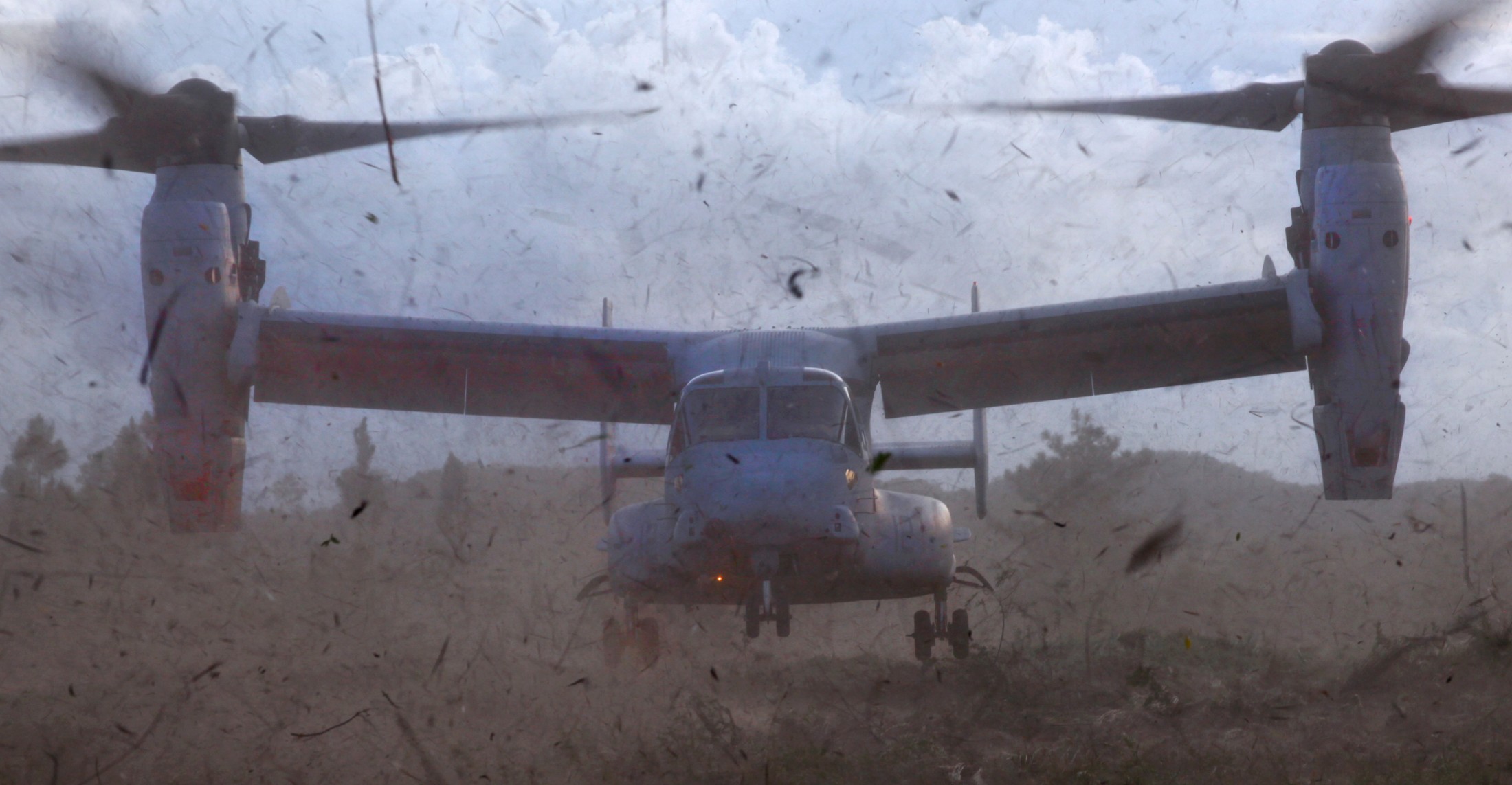 vmm-365 blue knights mv-22b osprey belize 2011 16