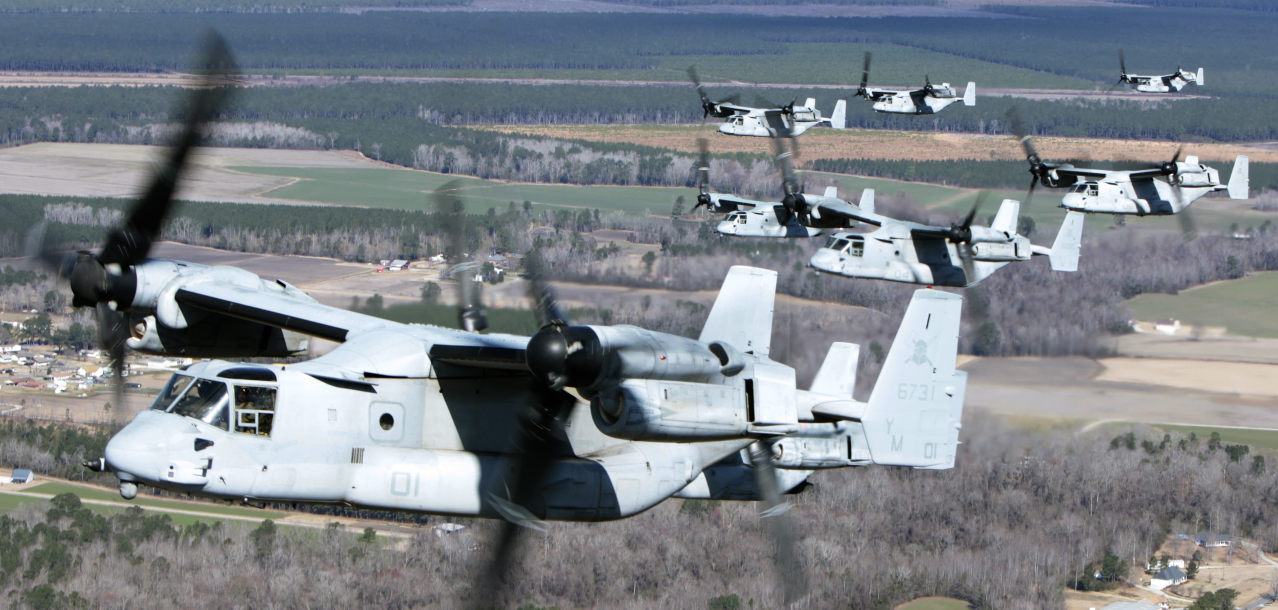 vmm-365 blue knights mv-22b osprey mcas new river 2013 34