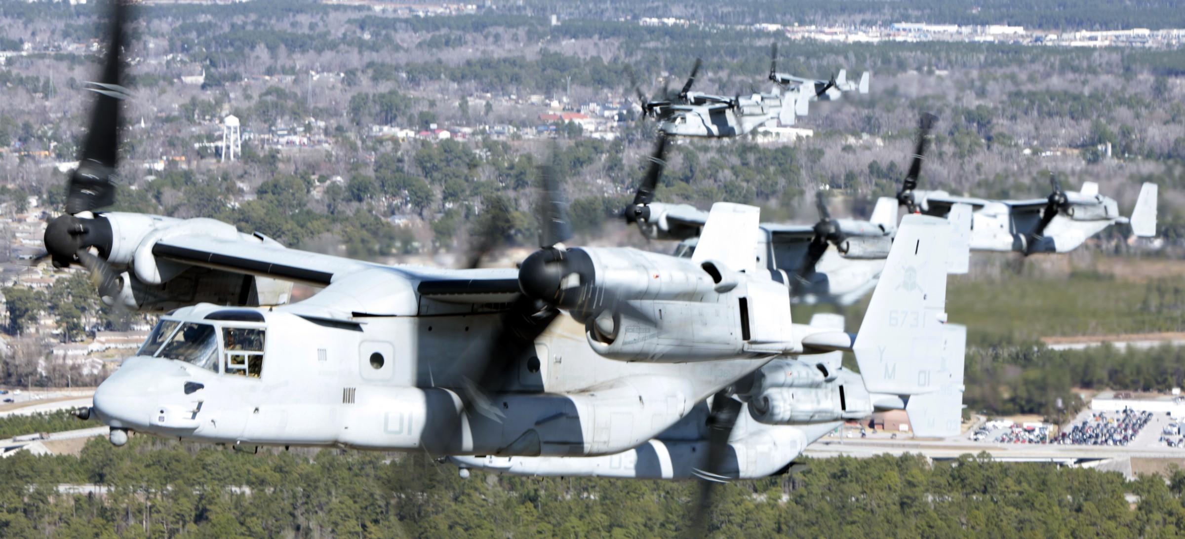 vmm-365 blue knights mv-22b osprey mcas new river 2013 37