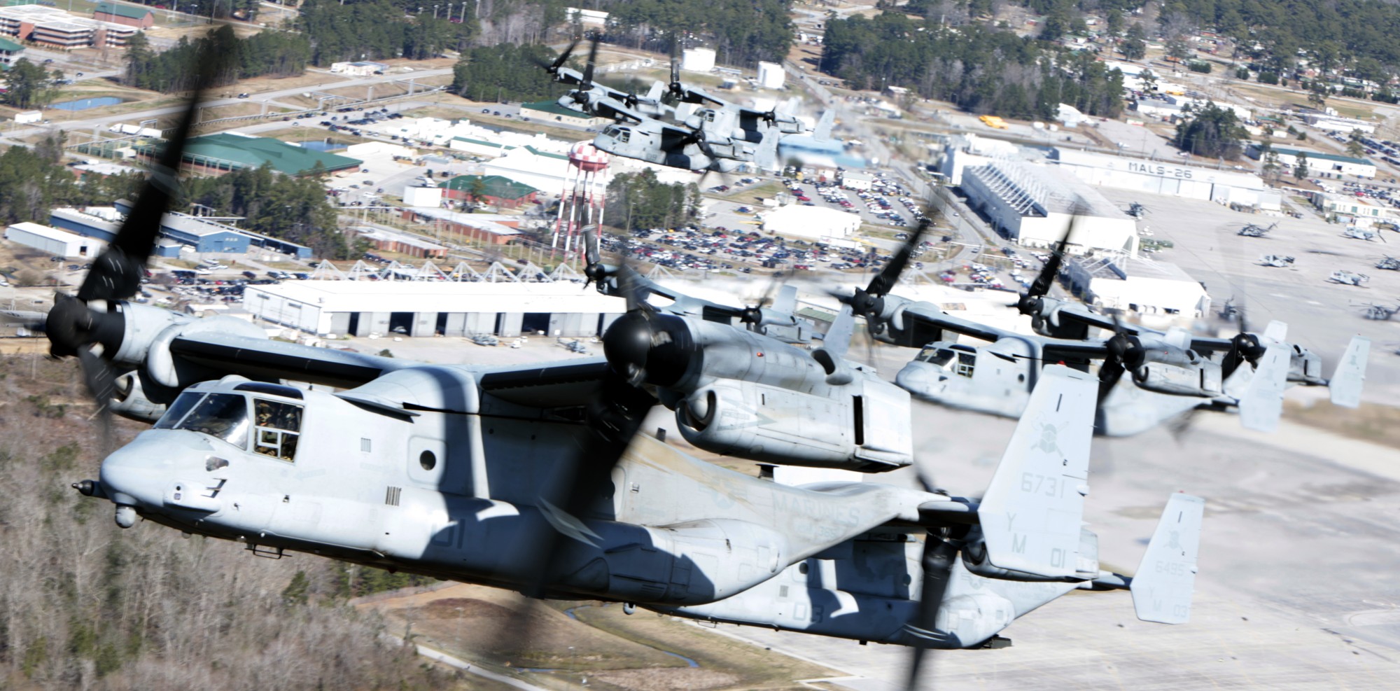 vmm-365 blue knights mv-22b osprey mcas new river 2013 38