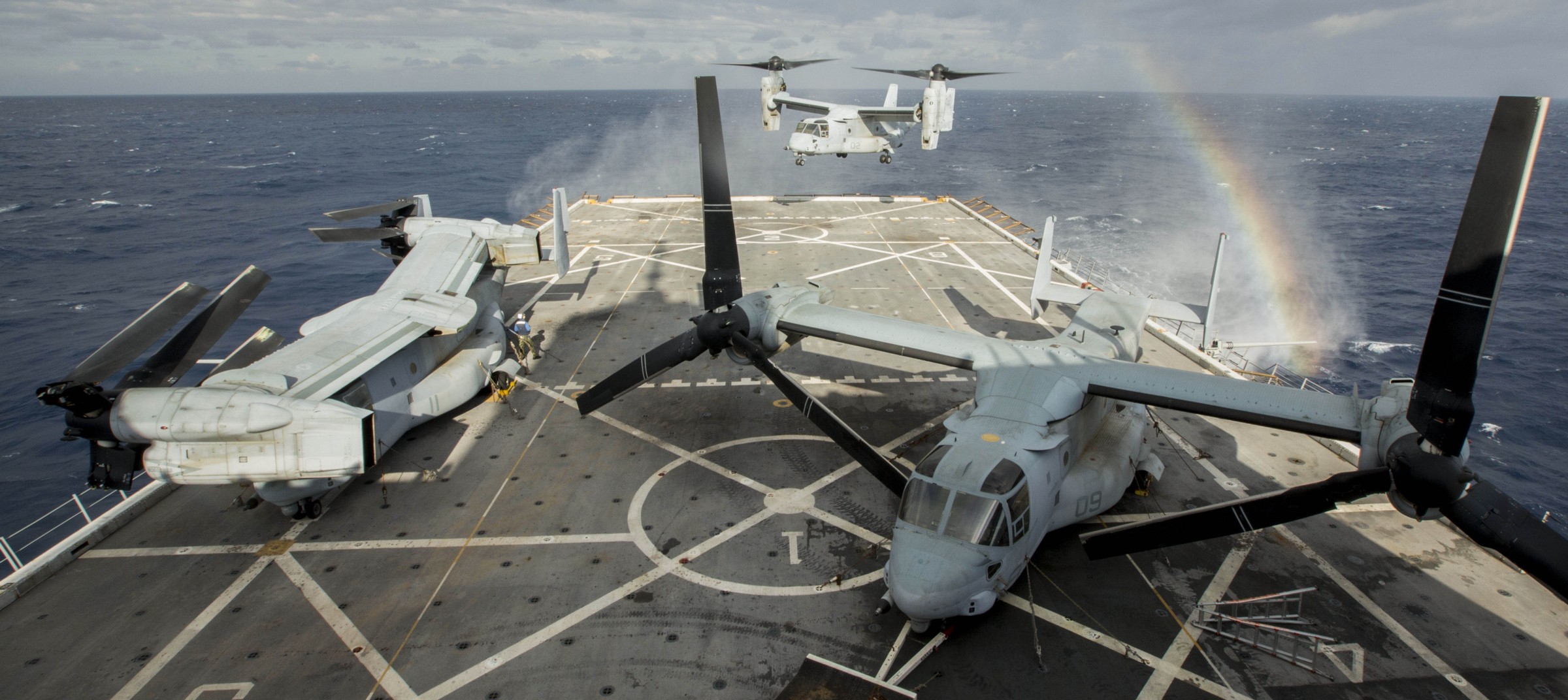 vmm-365 blue knights mv-22b osprey uss new york lpd-21 2015 42