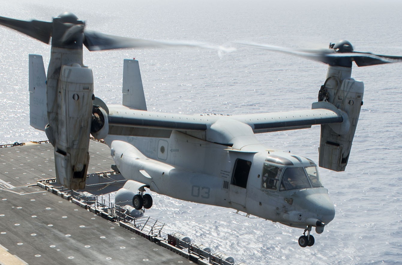 vmm-365 blue knights mv-22b osprey uss iwo jima lhd-7 2015 46