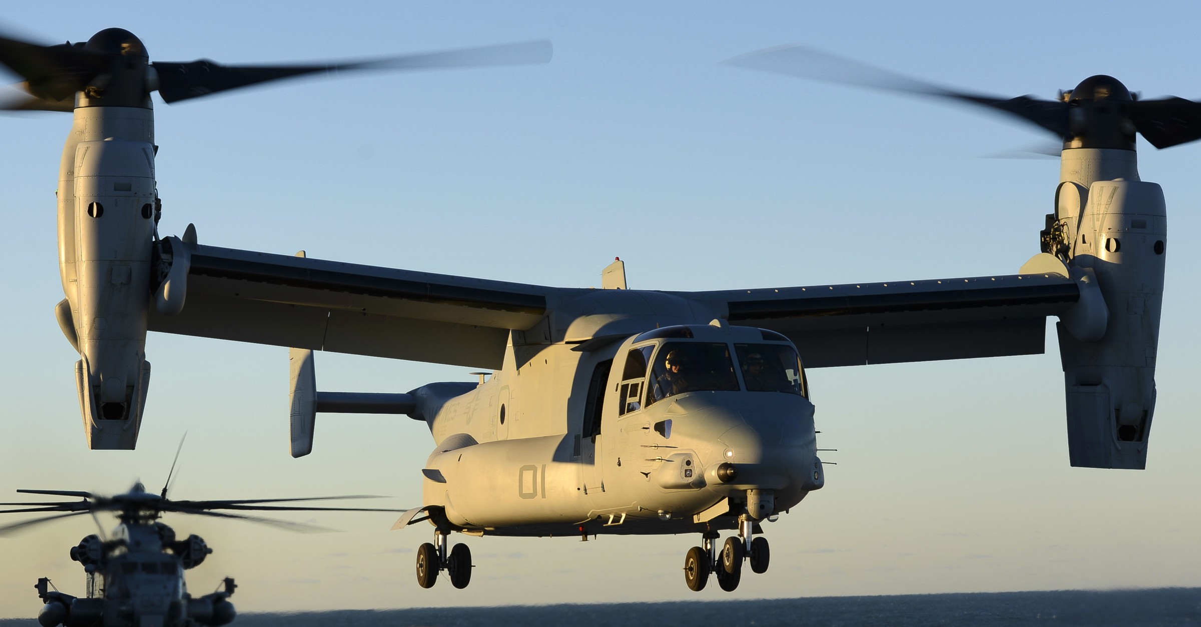 vmm-365 blue knights mv-22b osprey uss iwo jima lhd-7 2016 77