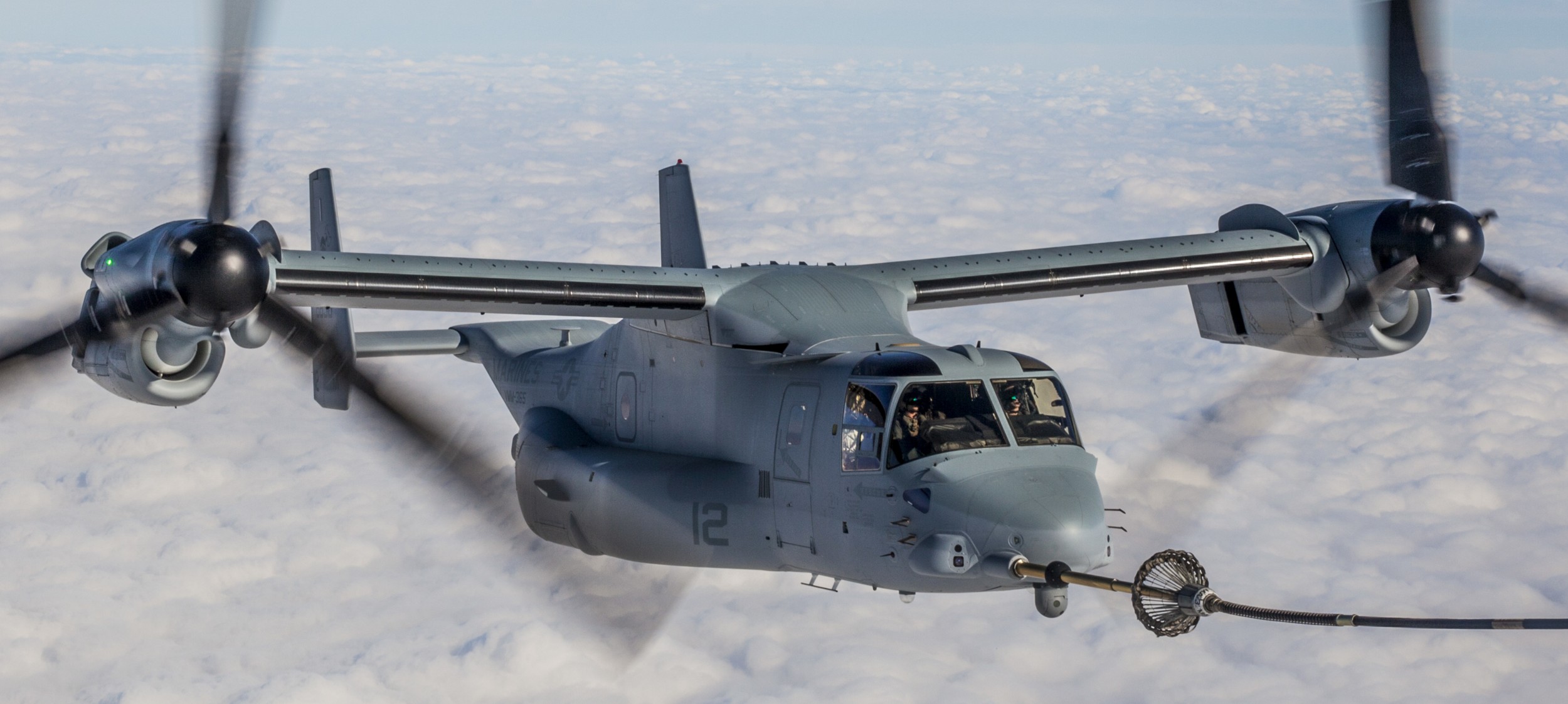 vmm-365 blue knights mv-22b osprey inflight refueling 2016 84