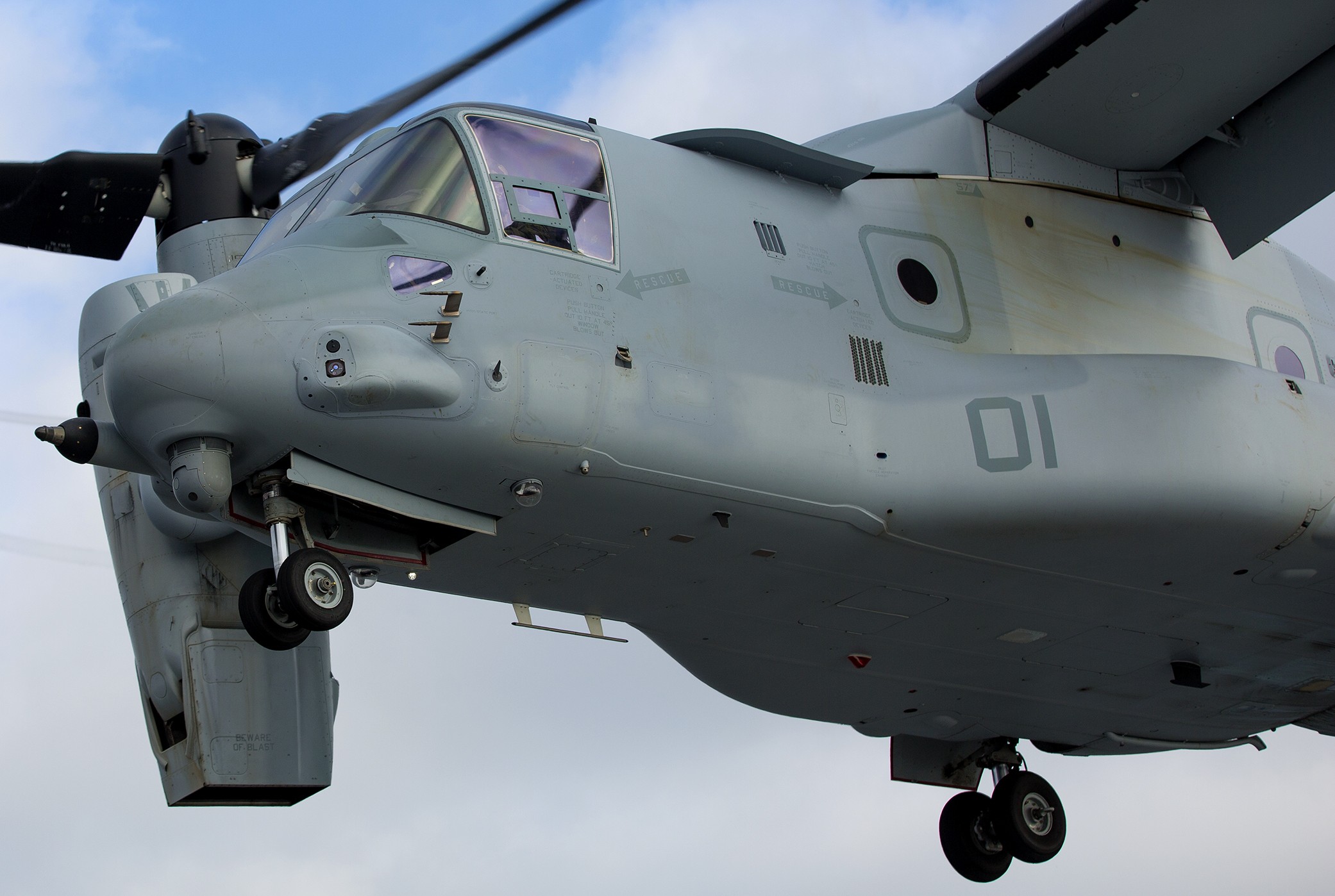 vmm-365 blue knights mv-22b osprey uss carter hall lsd-50 2016 87