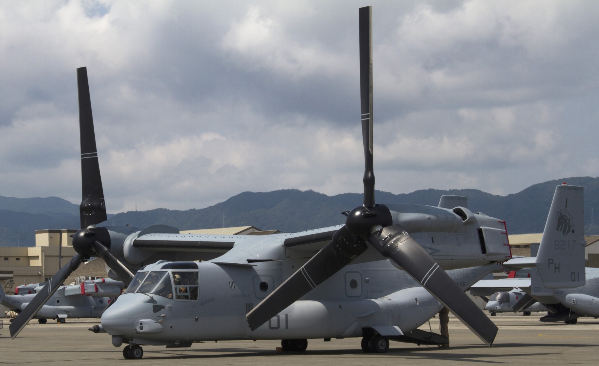 vmm-561 pale horse marine medium tiltrotor squadron mv-22b osprey usmc 11