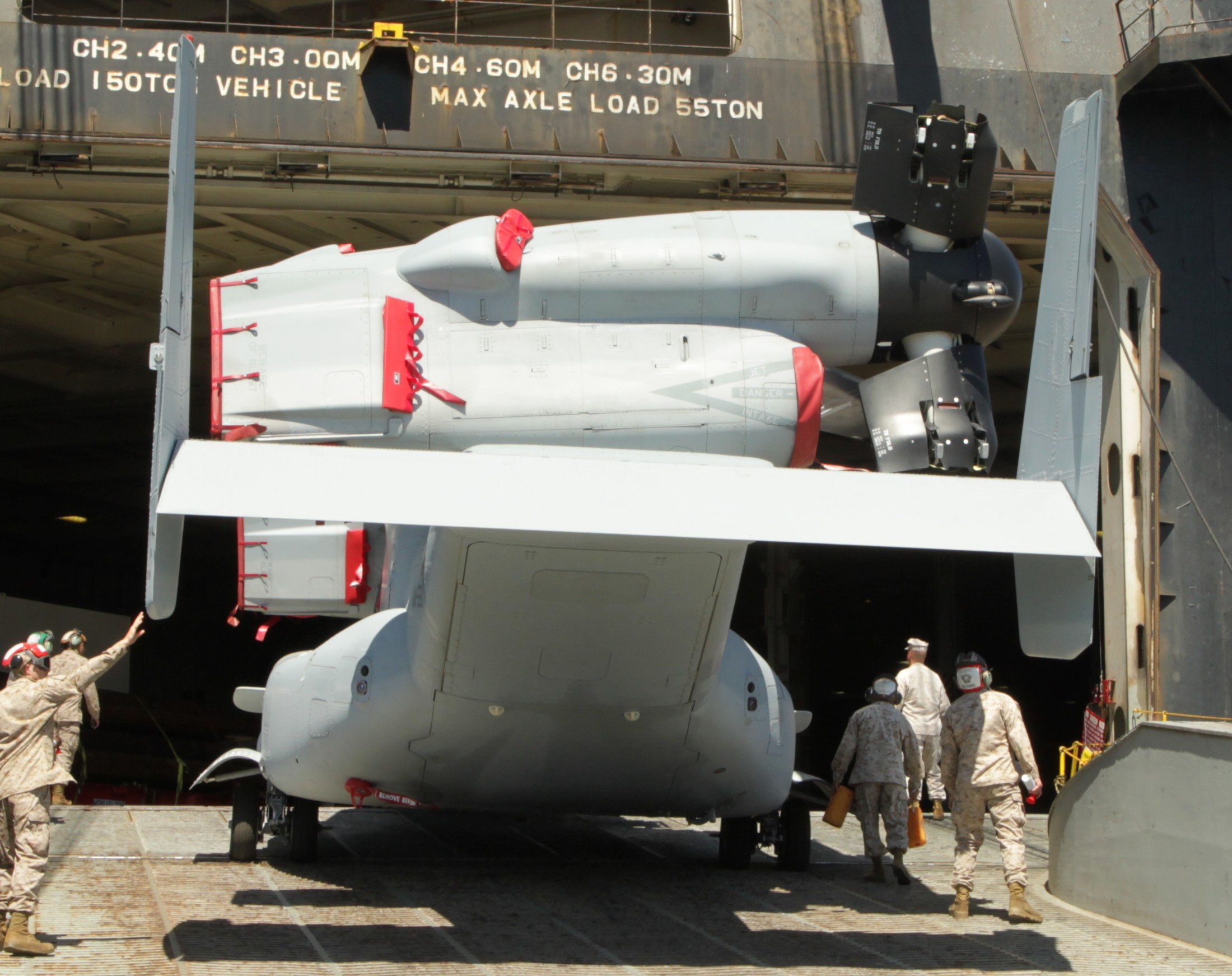 vmm-561 pale horse marine medium tiltrotor squadron mv-22b osprey usmc 03p