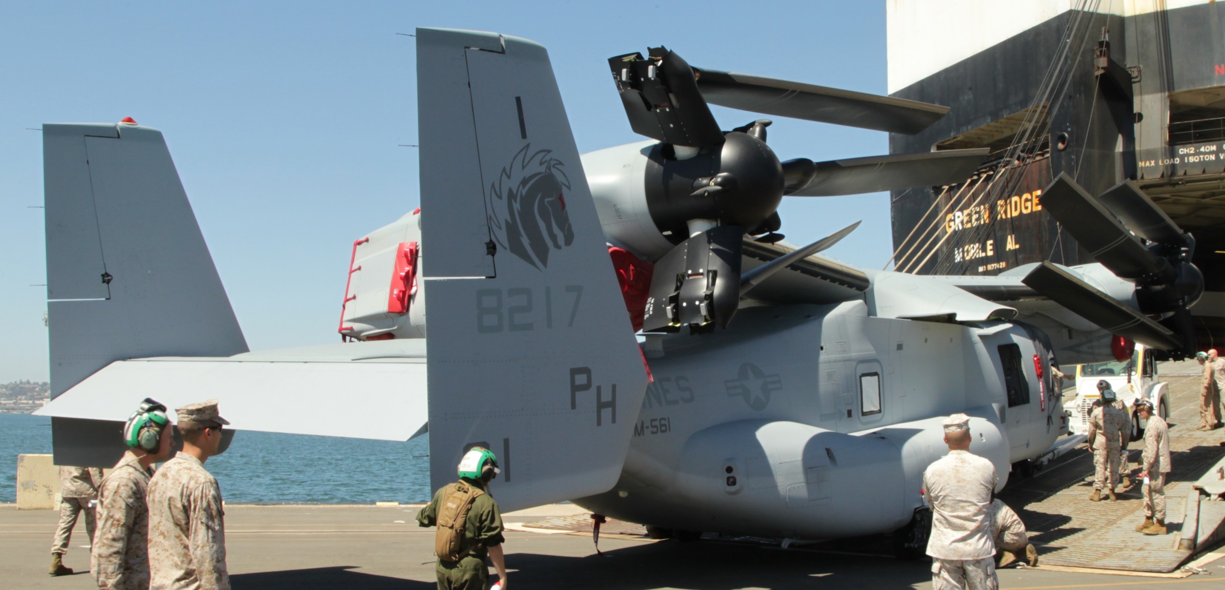 vmm-561 pale horse marine medium tiltrotor squadron mv-22b osprey usmc 08p