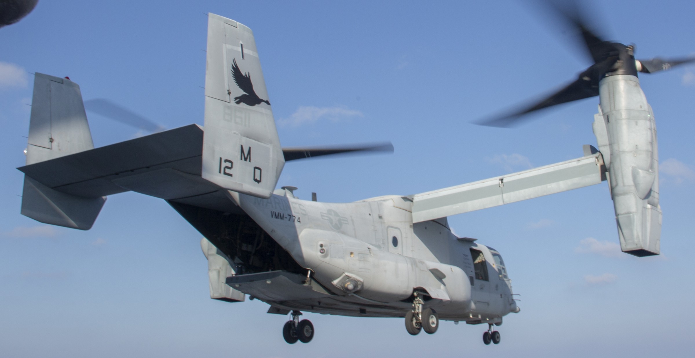 vmm-774 wild goose marine medium tiltrotor squadron mv-22b osprey usmc reserve fs dixmude 12