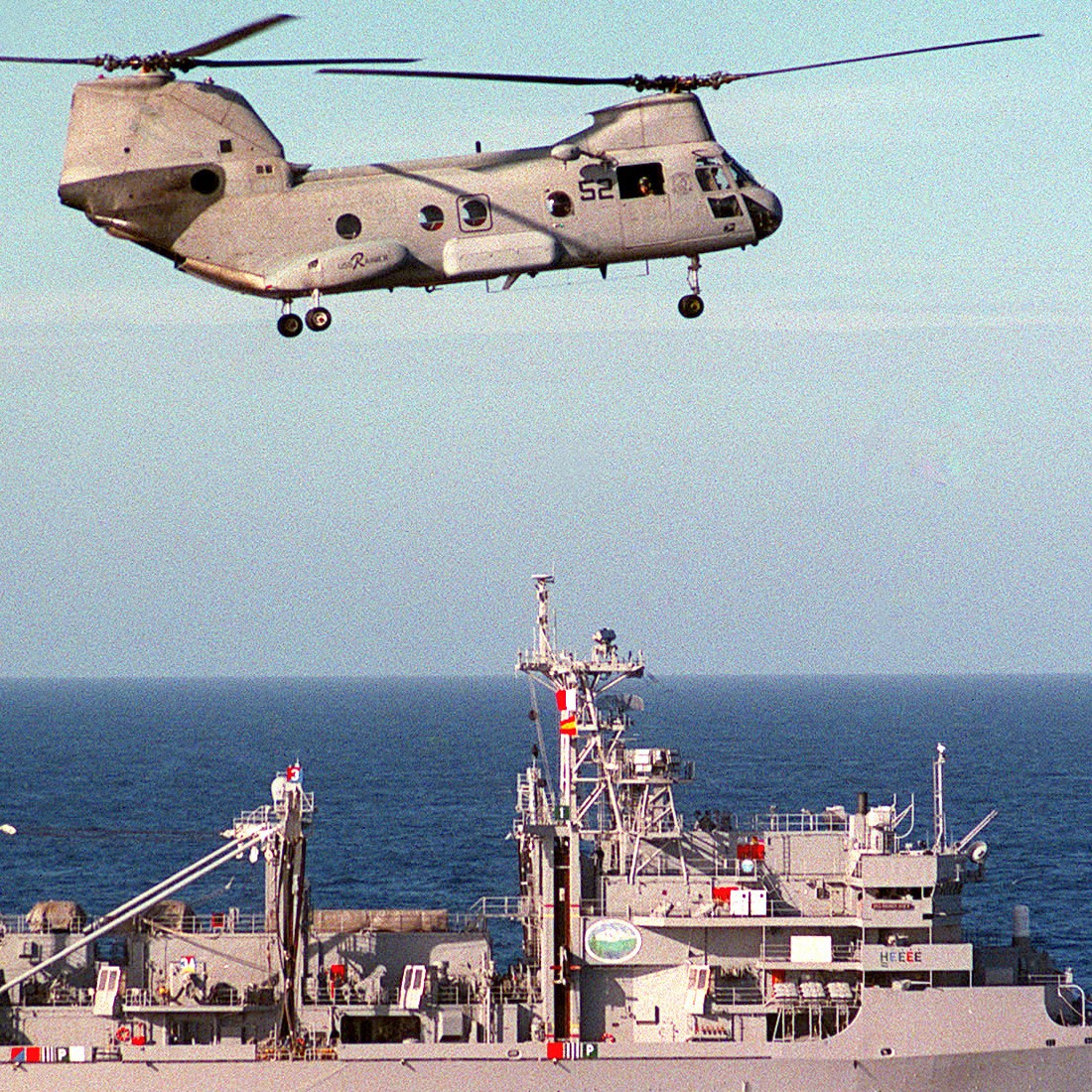 hc-11 gunbearers helicopter combat support squadron navy ch-46 sea knight 106