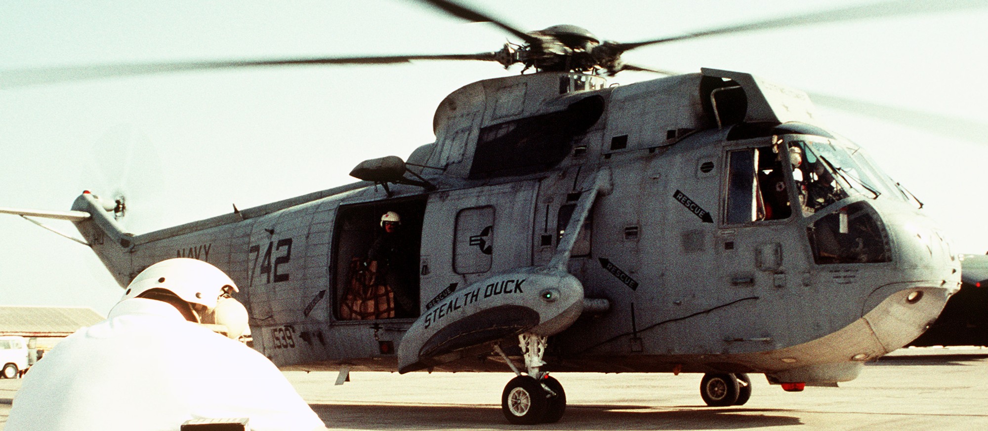 hc-2 fleet angels helicopter combat support squadron us navy sh-3g sea king 30 desert storm