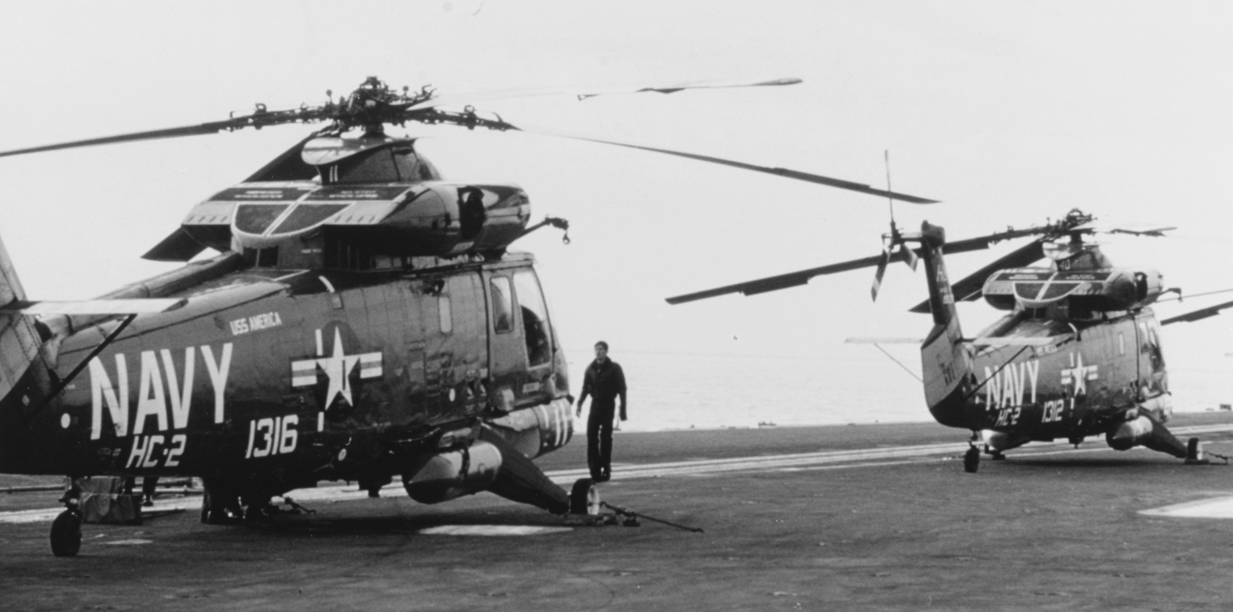 hc-2 fleet angels helicopter combat support squadron us navy uh-2 seasprite 52 uss america cv-66
