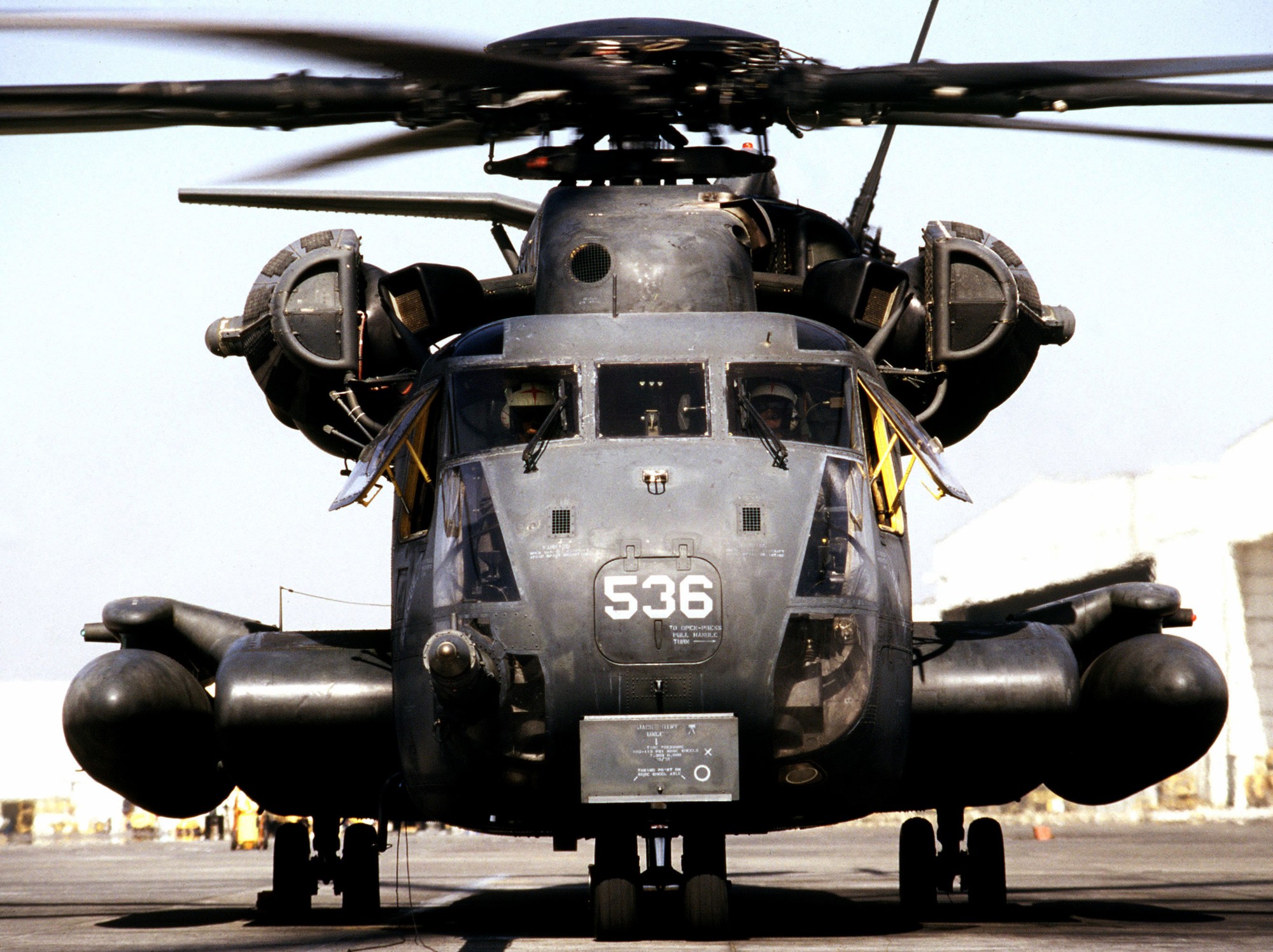 hc-4 black stallions helicopter combat support squadron ch-53e super stallion 20