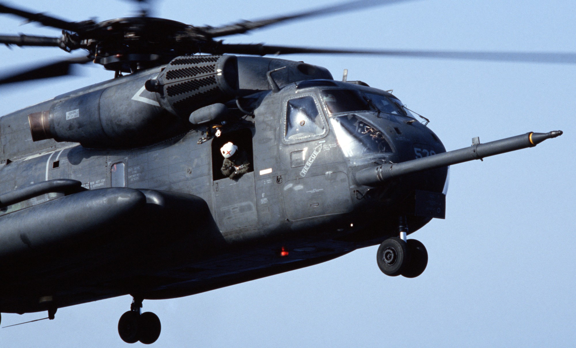 hc-4 black stallions helicopter combat support squadron ch-53e super stallion 24