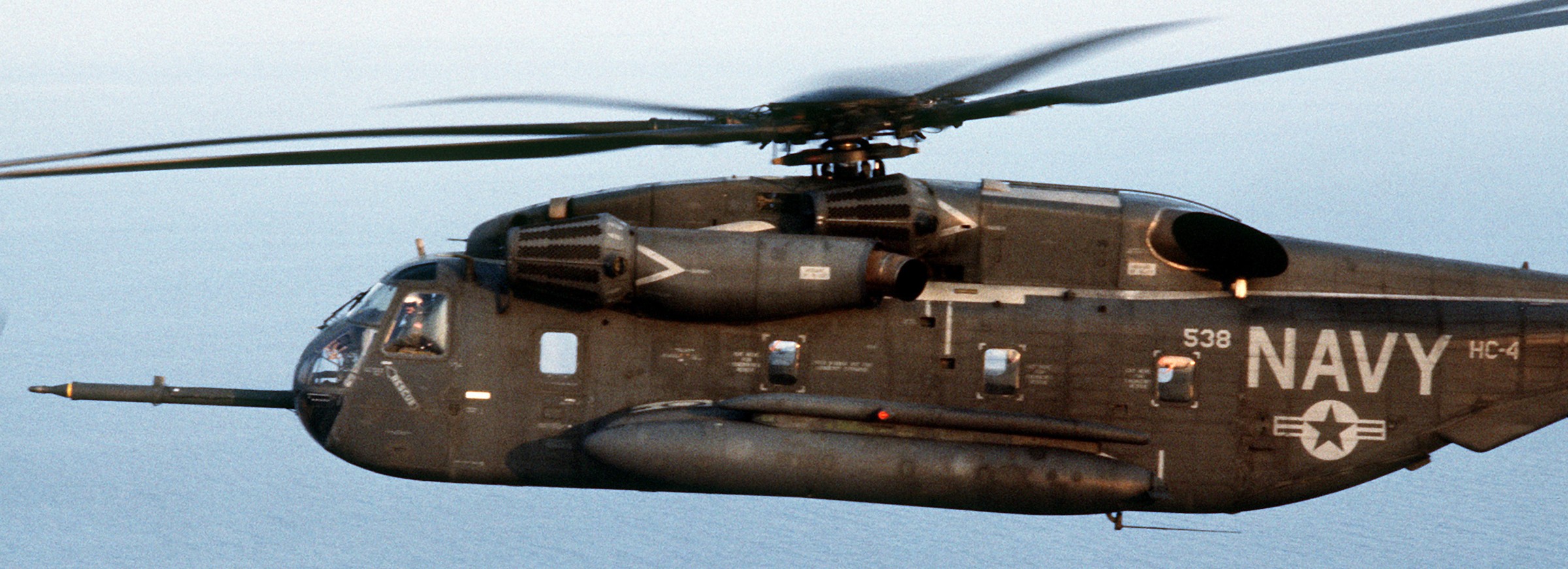 hc-4 black stallions helicopter combat support squadron ch-53e super stallion 34