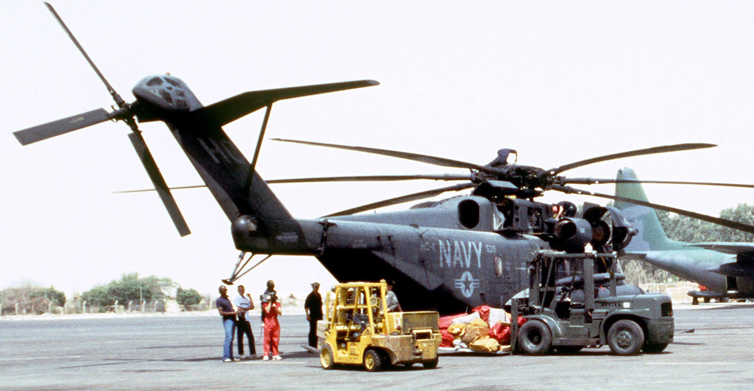 hc-4 black stallions helicopter combat support squadron ch-53e super stallion 59