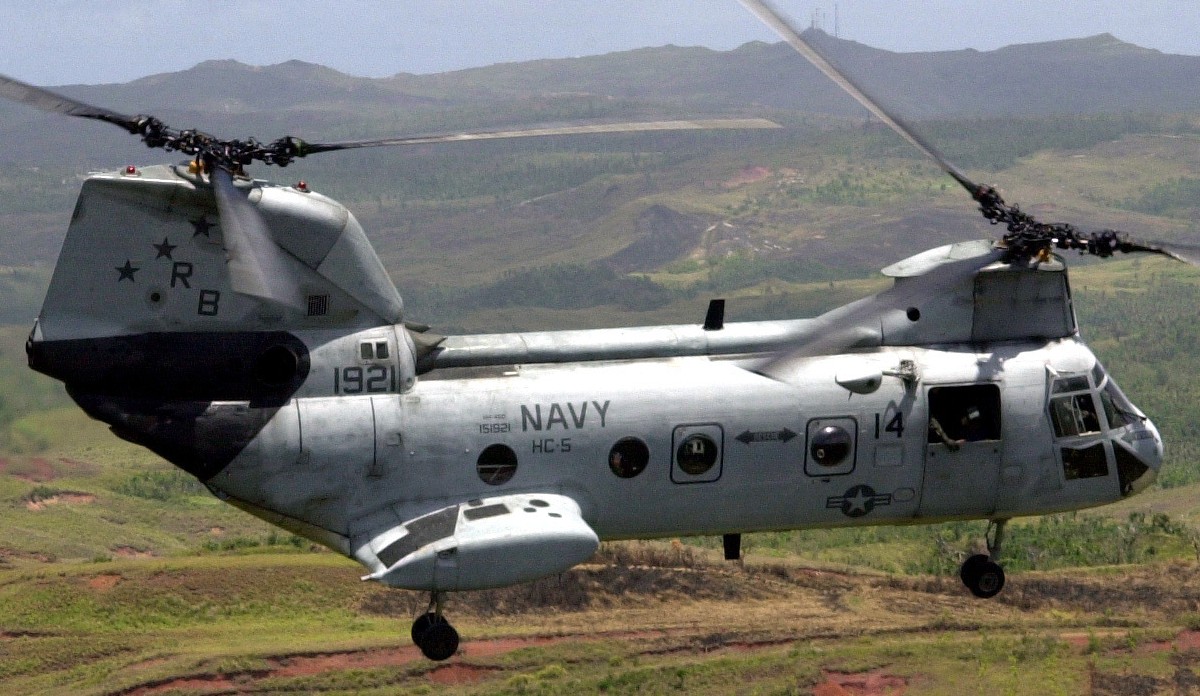 hc-5 providers helicopter combat support squadron navy hh-46d sea knight 43