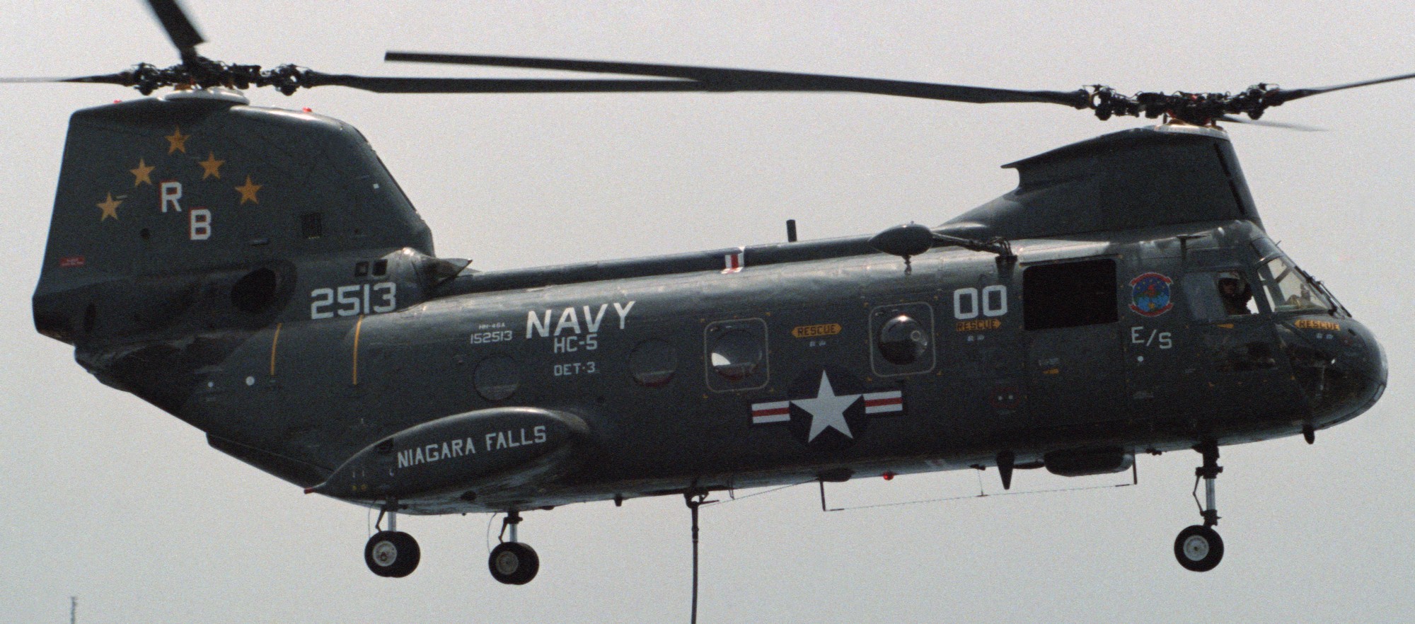 hc-5 providers helicopter combat support squadron navy hh-46a sea knight 56