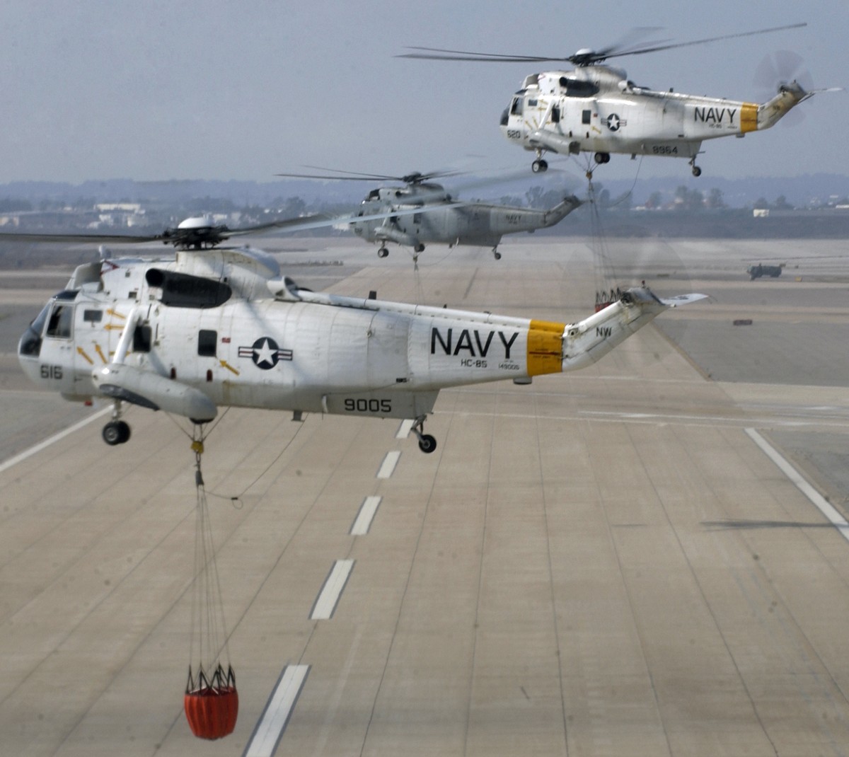 hc-85 golden gaters helicopter combat support squadron navy sh-3 sea king 06