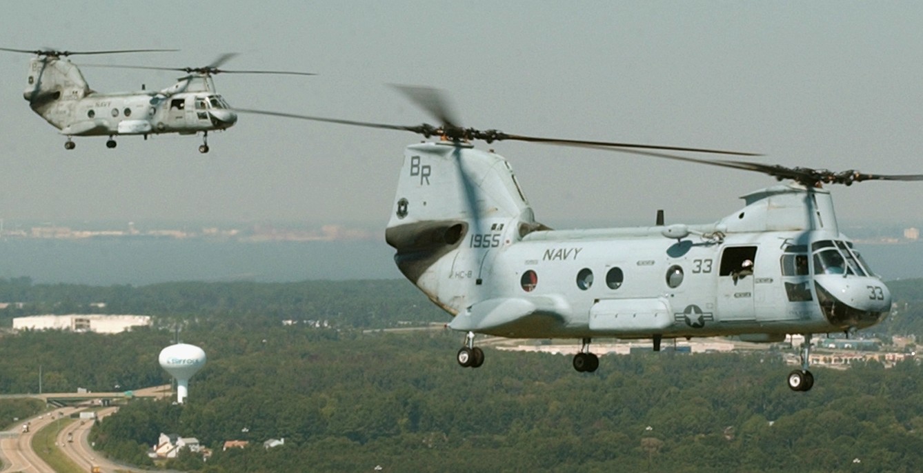 hc-8 dragon whales helicopter combat support squadron navy ch-46d sea knight nas norfolk 04
