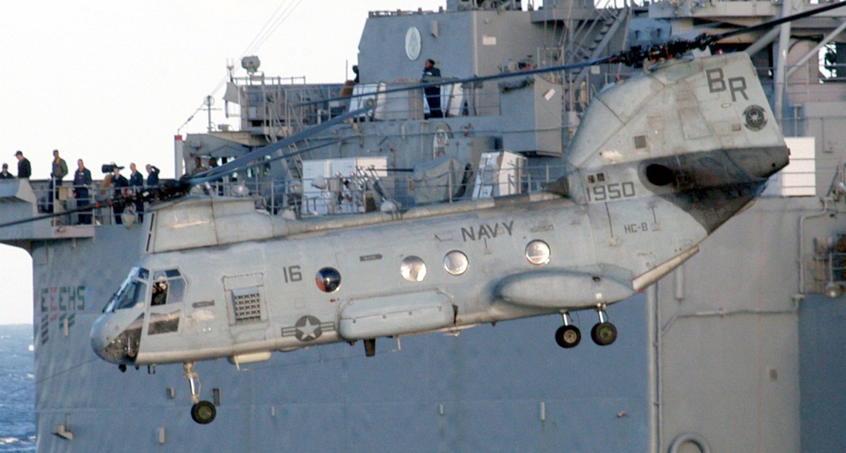 hc-8 dragon whales helicopter combat support squadron navy ch-46d sea knight 18