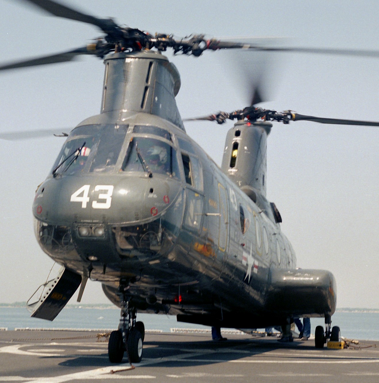 hc-8 dragon whales helicopter combat support squadron navy ch-46 sea knight 30