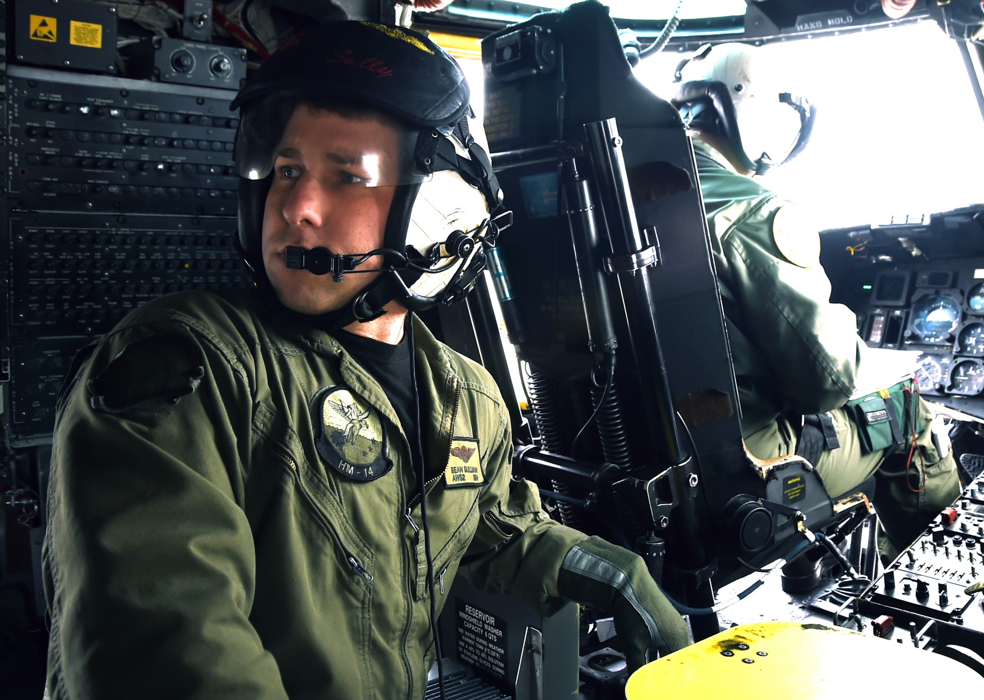 hm-14 vanguard helicopter mine countermeasures squadron navy mh-53e sea dragon 25