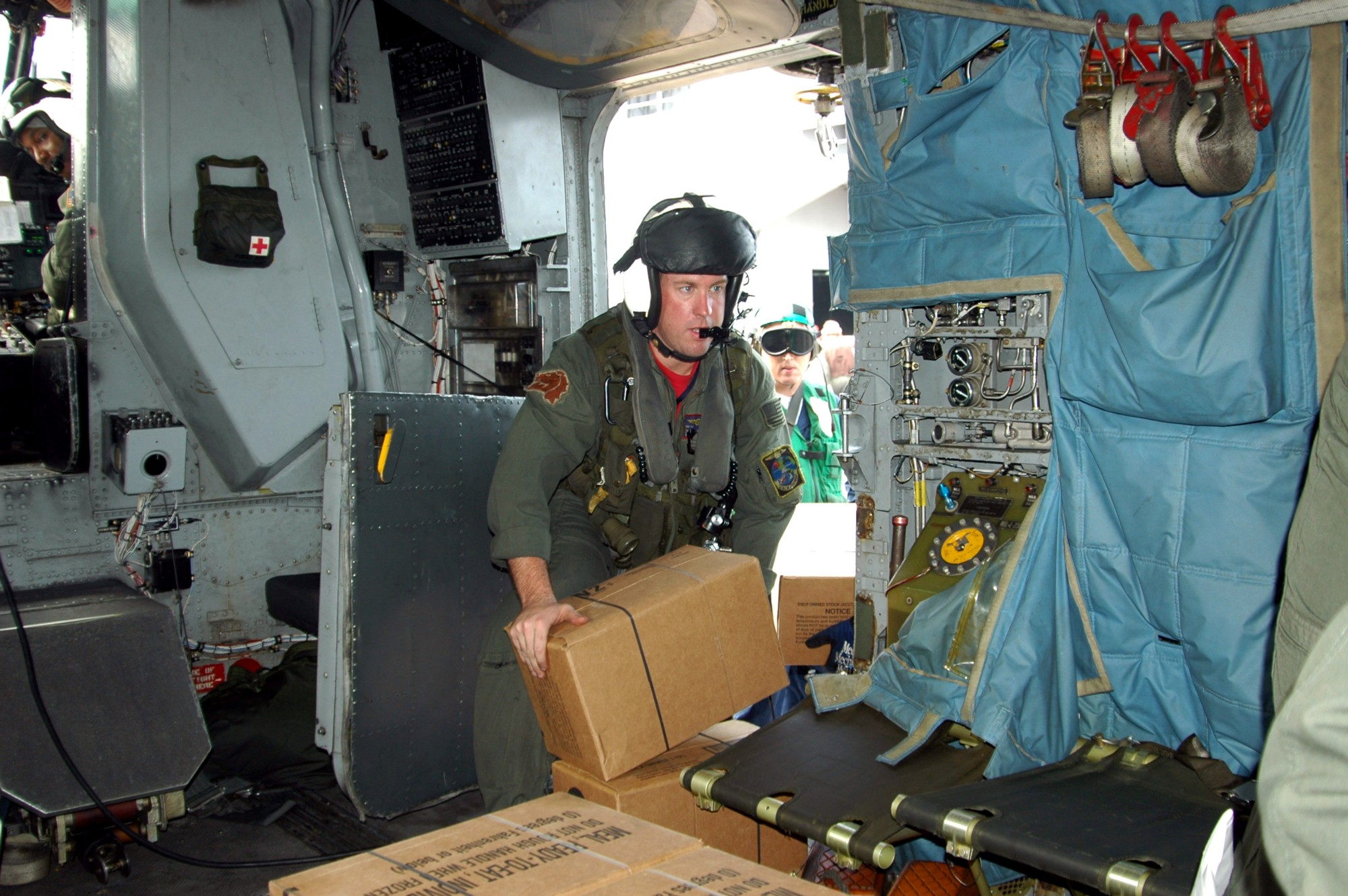 hm-14 vanguard helicopter mine countermeasures squadron navy mh-53e sea dragon 36 hurricane rita gulf of mexico