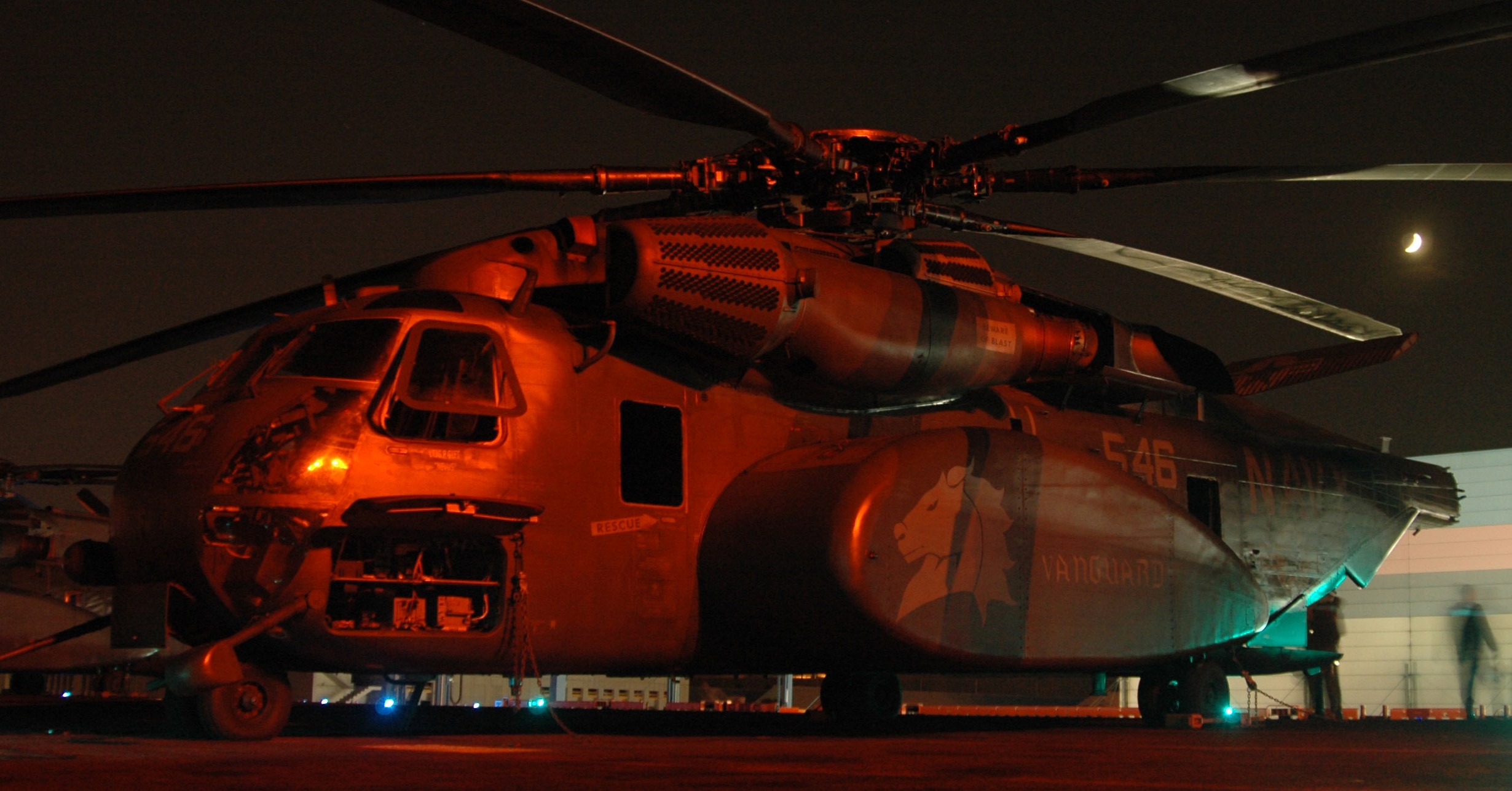 hm-14 vanguard helicopter mine countermeasures squadron navy mh-53e sea dragon 37