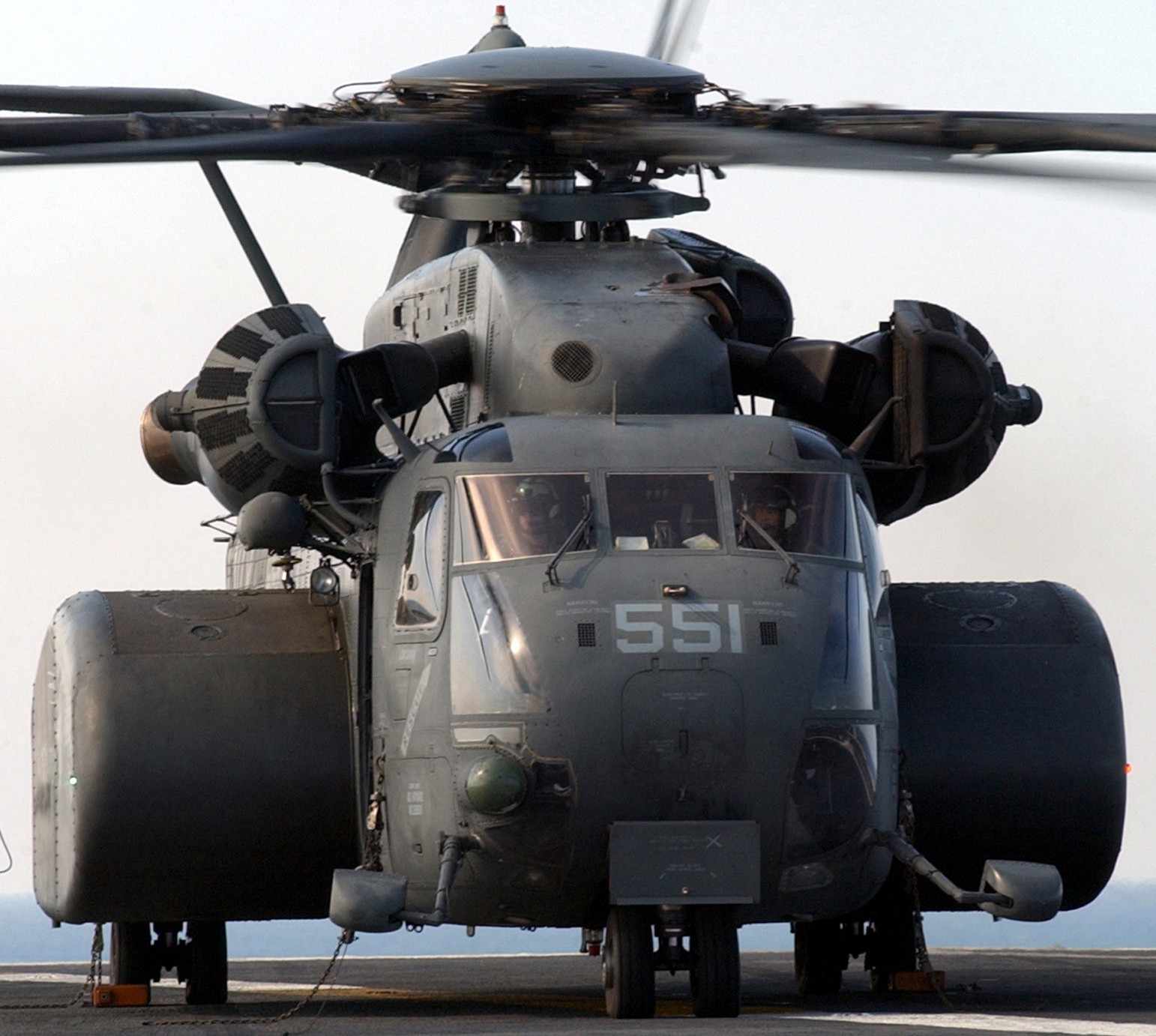 hm-14 vanguard helicopter mine countermeasures squadron navy mh-53e sea dragon 39 uss harry s. truman cvn-75