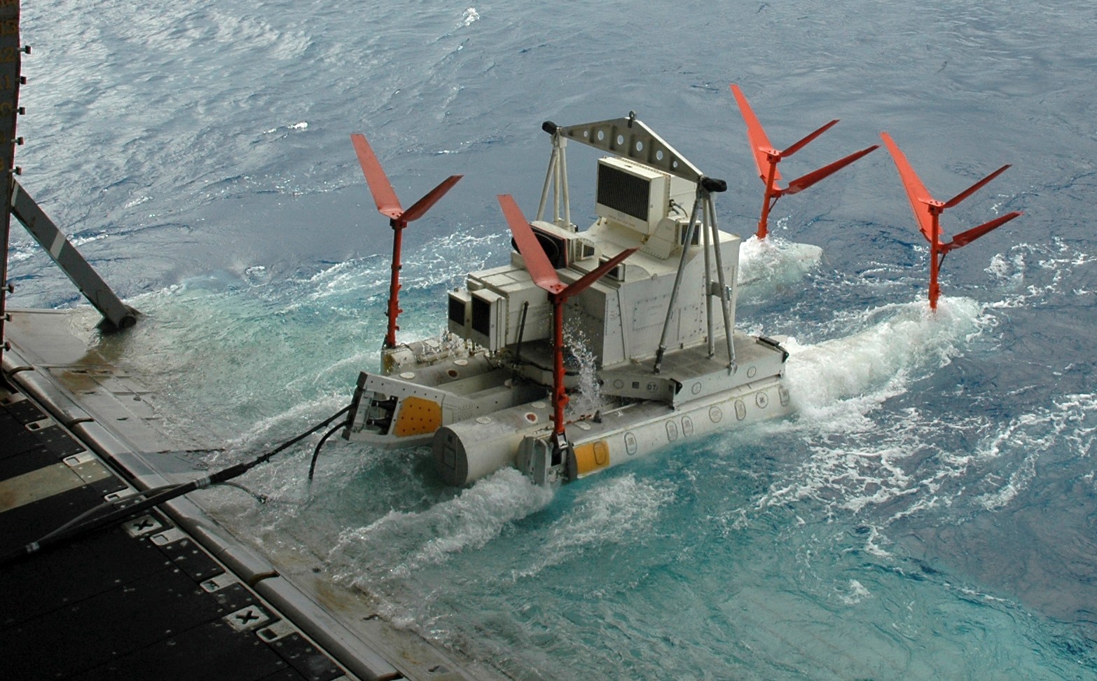 hm-14 vanguard helicopter mine countermeasures squadron navy mh-53e sea dragon 44 mk-105 magnetic influence minesweeping system sled