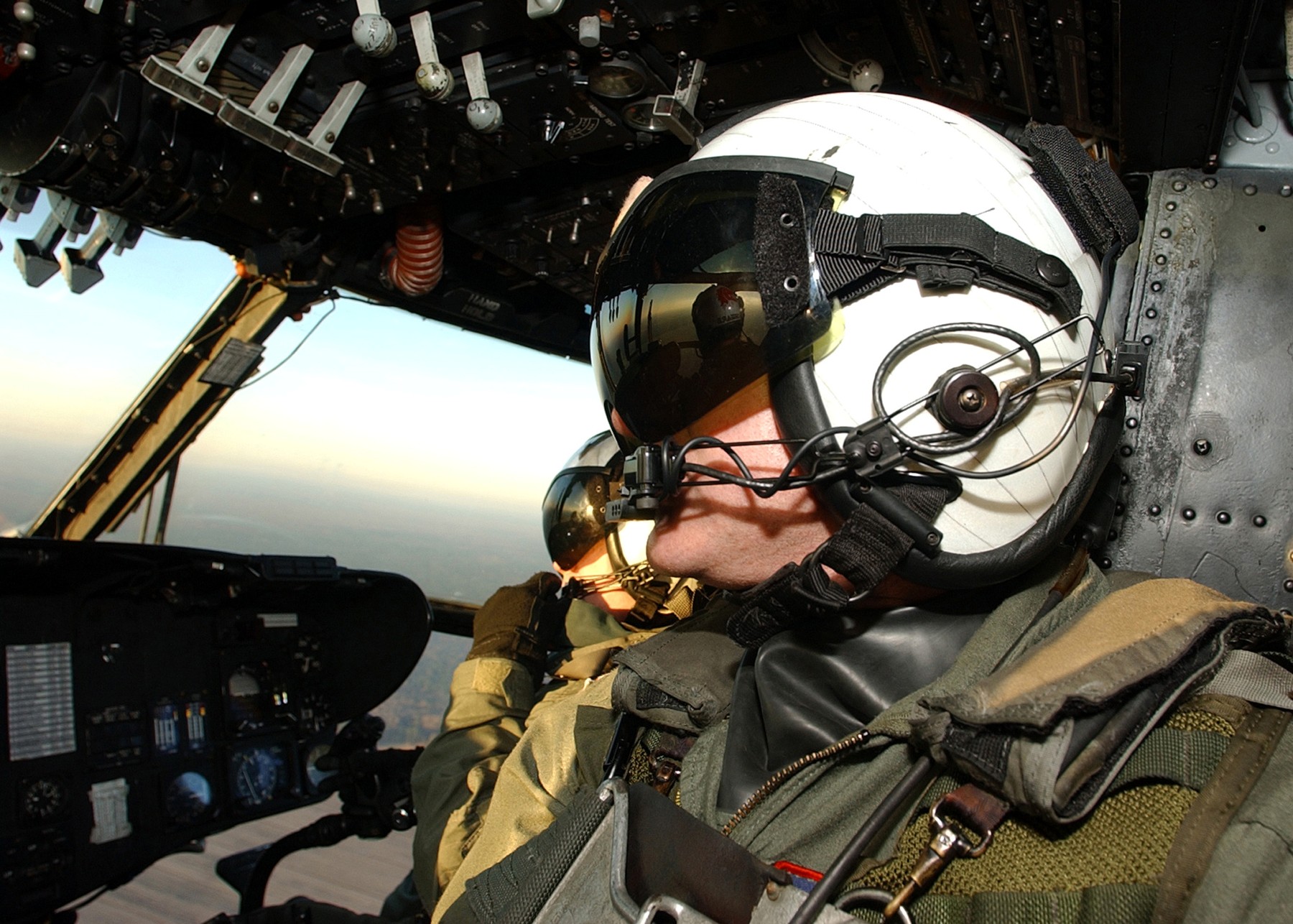 hm-14 vanguard helicopter mine countermeasures squadron navy mh-53e sea dragon 56