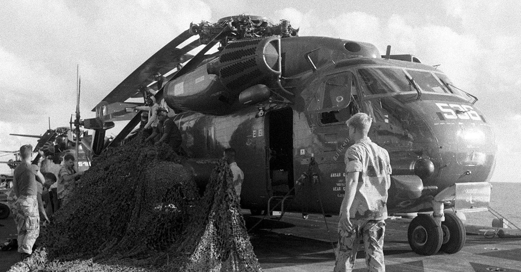 hm-14 vanguard helicopter mine countermeasures squadron navy rh-53d sea stallion 87