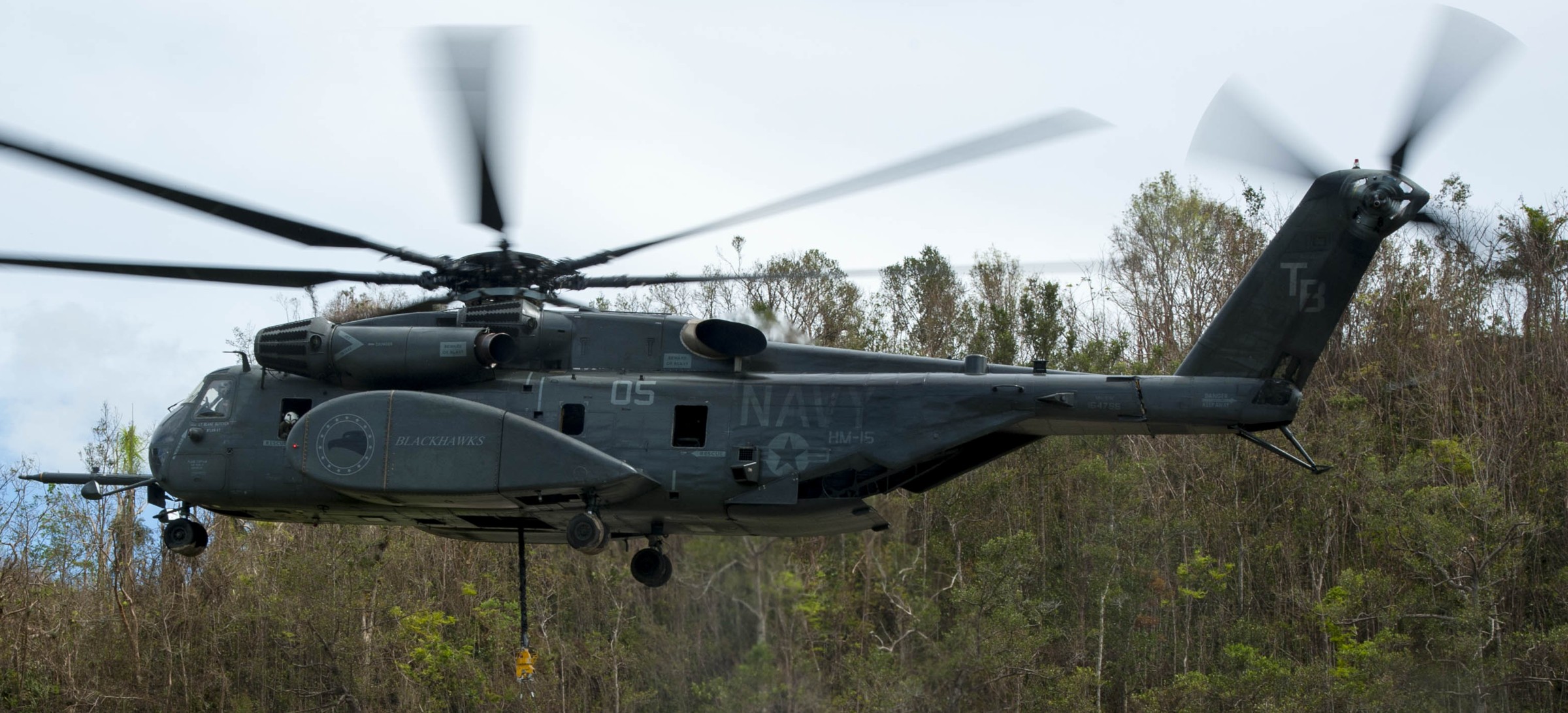 hm-15 blackhawks helicopter mine countermeasures squadron navy mh-53e sea dragon 13
