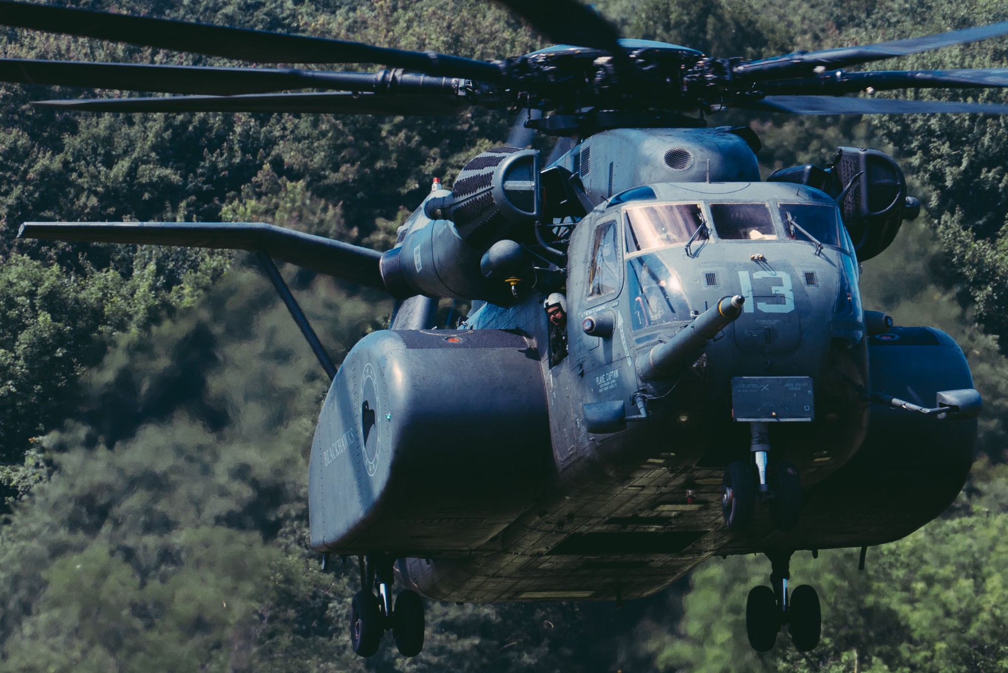 hm-15 blackhawks helicopter mine countermeasures squadron navy mh-53e sea dragon 30 camp dawson
