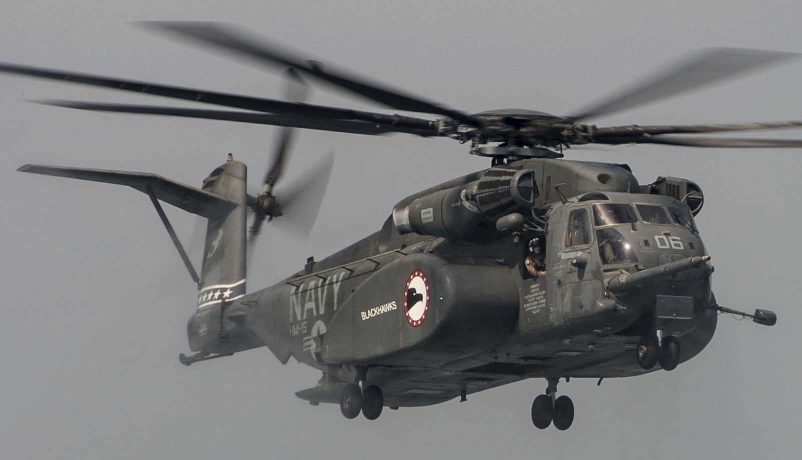 hm-15 blackhawks helicopter mine countermeasures squadron navy mh-53e sea dragon 36