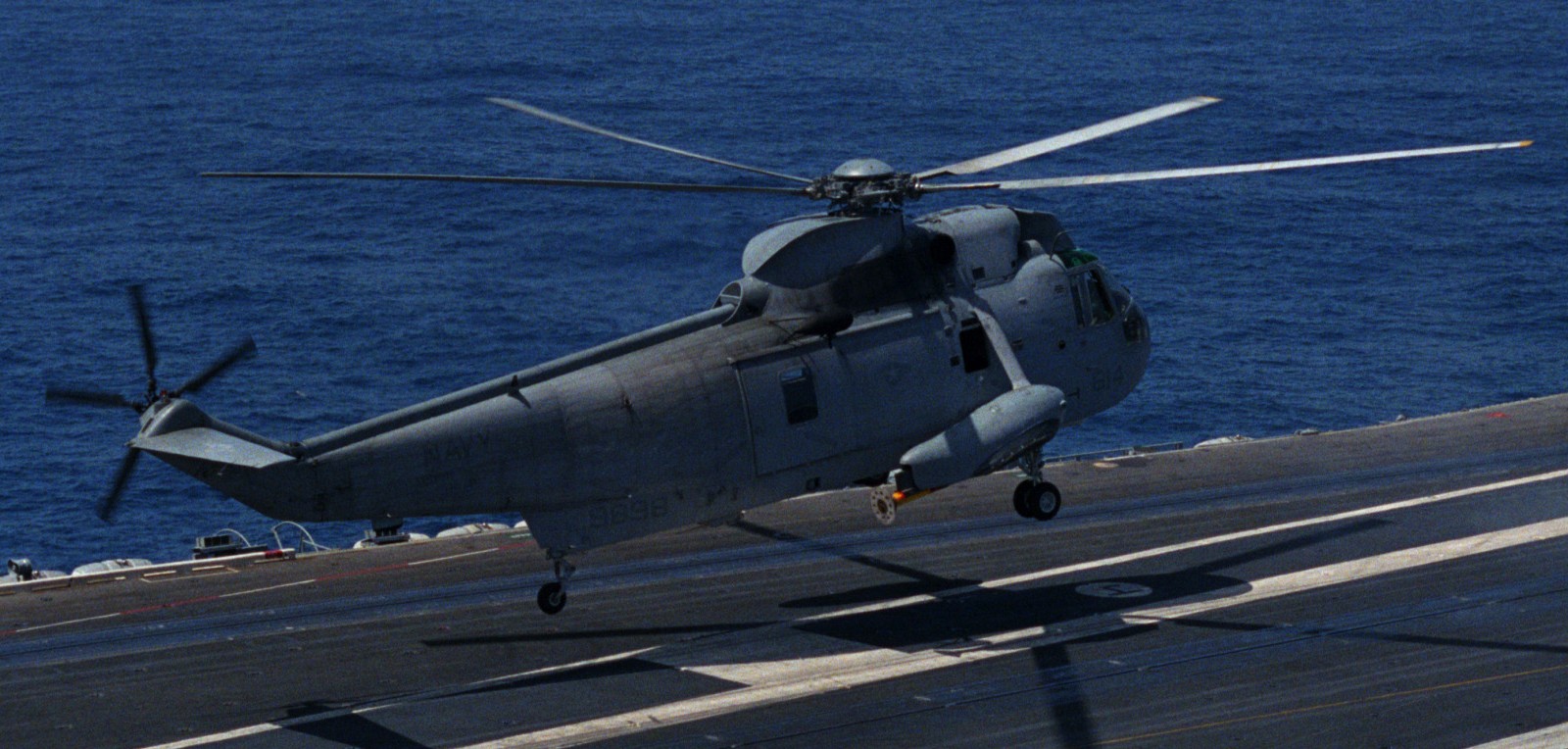 hs-1 seahorses helicopter anti submarine squadron navy 02 sh-3h sea king