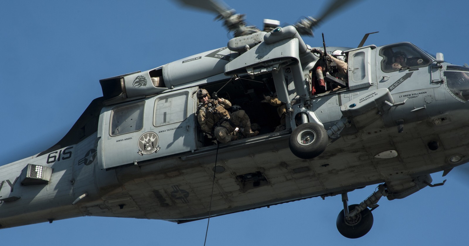 hsc-15 red lions helicopter sea combat squadron us navy mh-60s seahawk cvw-17 uss carl vinson cvn-70 84