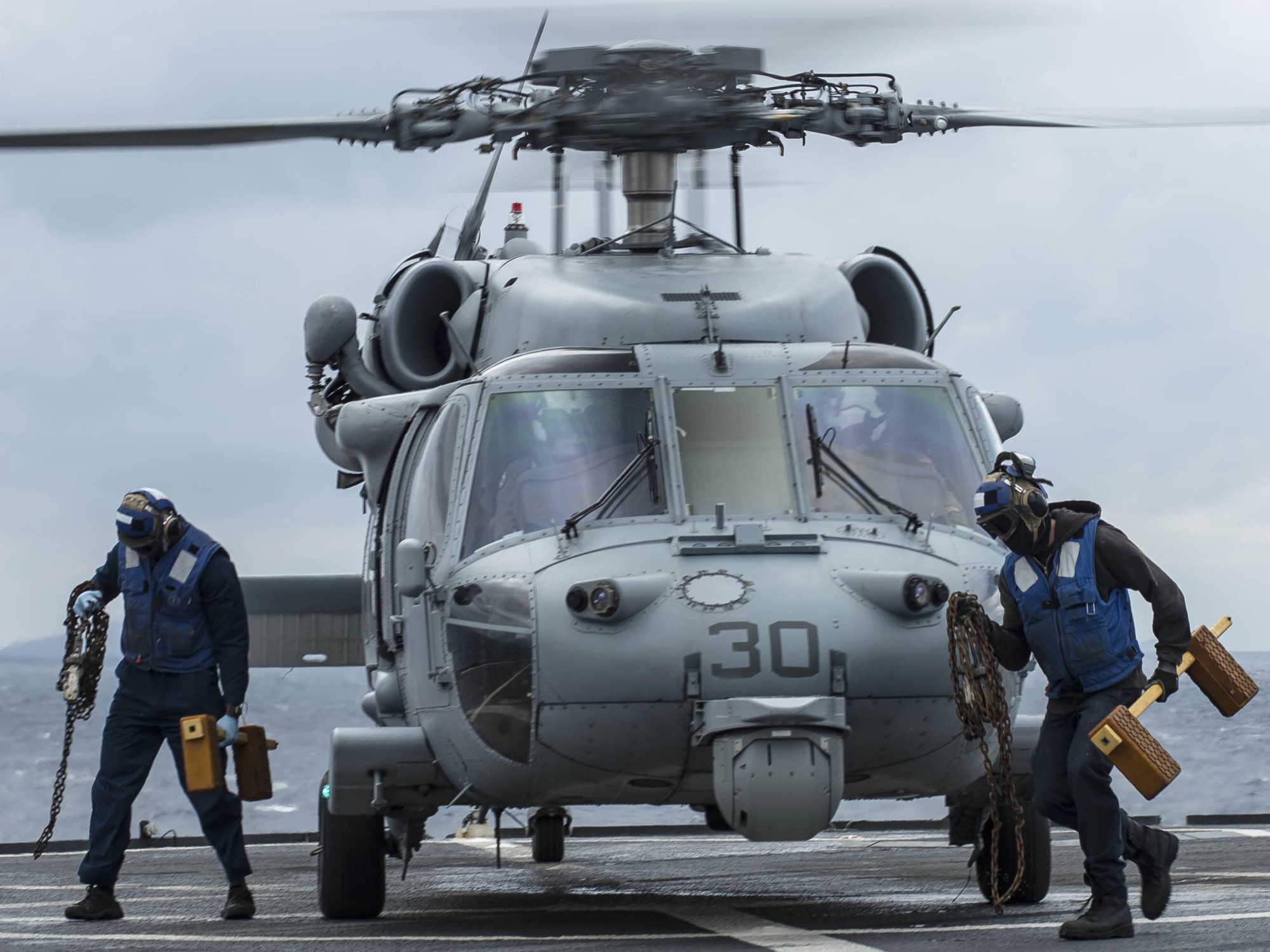 hsc-28 dragon whales helicopter sea combat squadron mh-60s seahawk us navy 76
